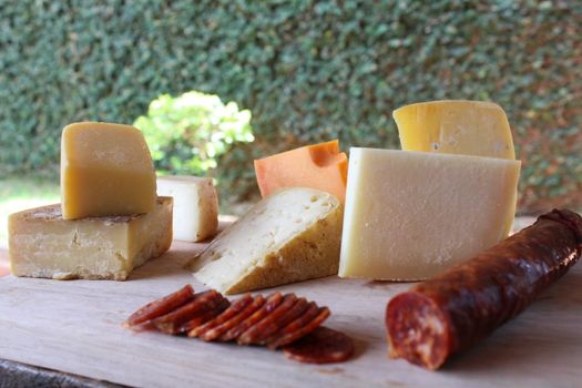 Queijaria do Chico oferece café, azeite e queijos brasileiros /queijaria-do-chico-oferece-cafe-azeite-e-queijos-brasileiros