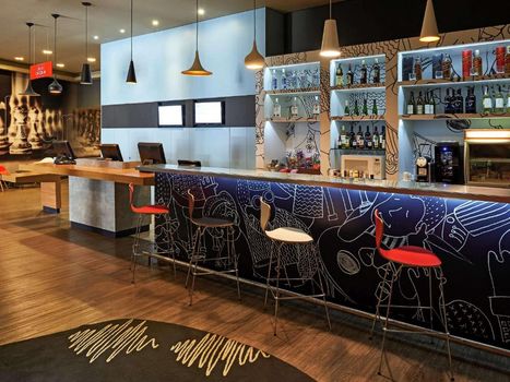 Hotel Ibis lança projeto Ibis Music com música ao vivo e comida di buteco /hotel-ibis-lanca-projeto-ibis-music-com-musica-ao-vivo-e-comida-di-buteco