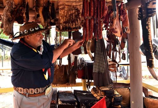 Festa do Peão de Barretos atrai pelos shows, pelo rodeio e pela comida /festa-do-peao-de-barretos-atrai-pelos-shows-pelo-rodeio-e-pela-comida