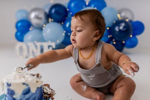 Smash the cake /smash-the-cake