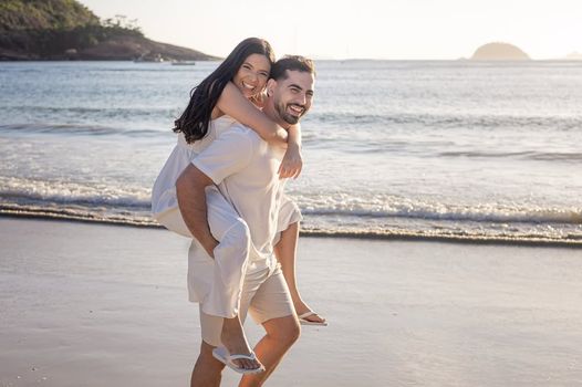 Ensaio Pré-Casamento na Praia: Nath e João /ensaio-pre-casamento-na-praia-nath-e-joao