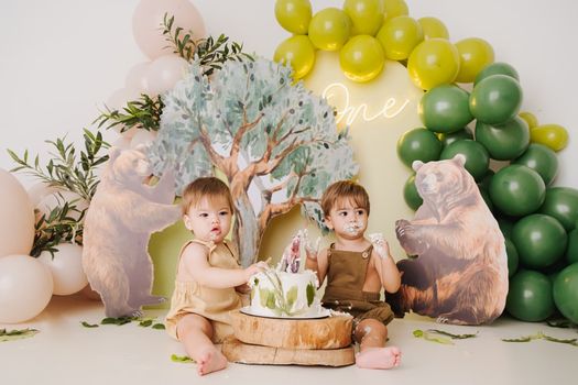 Smash Cake Bernardo e Oliver /smash-cake-bernardo-e-oliver