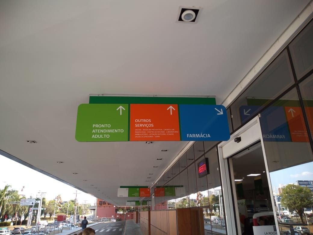 Placas em ACM, Acrílico, Vidro, PVC e Galvanizado - 9