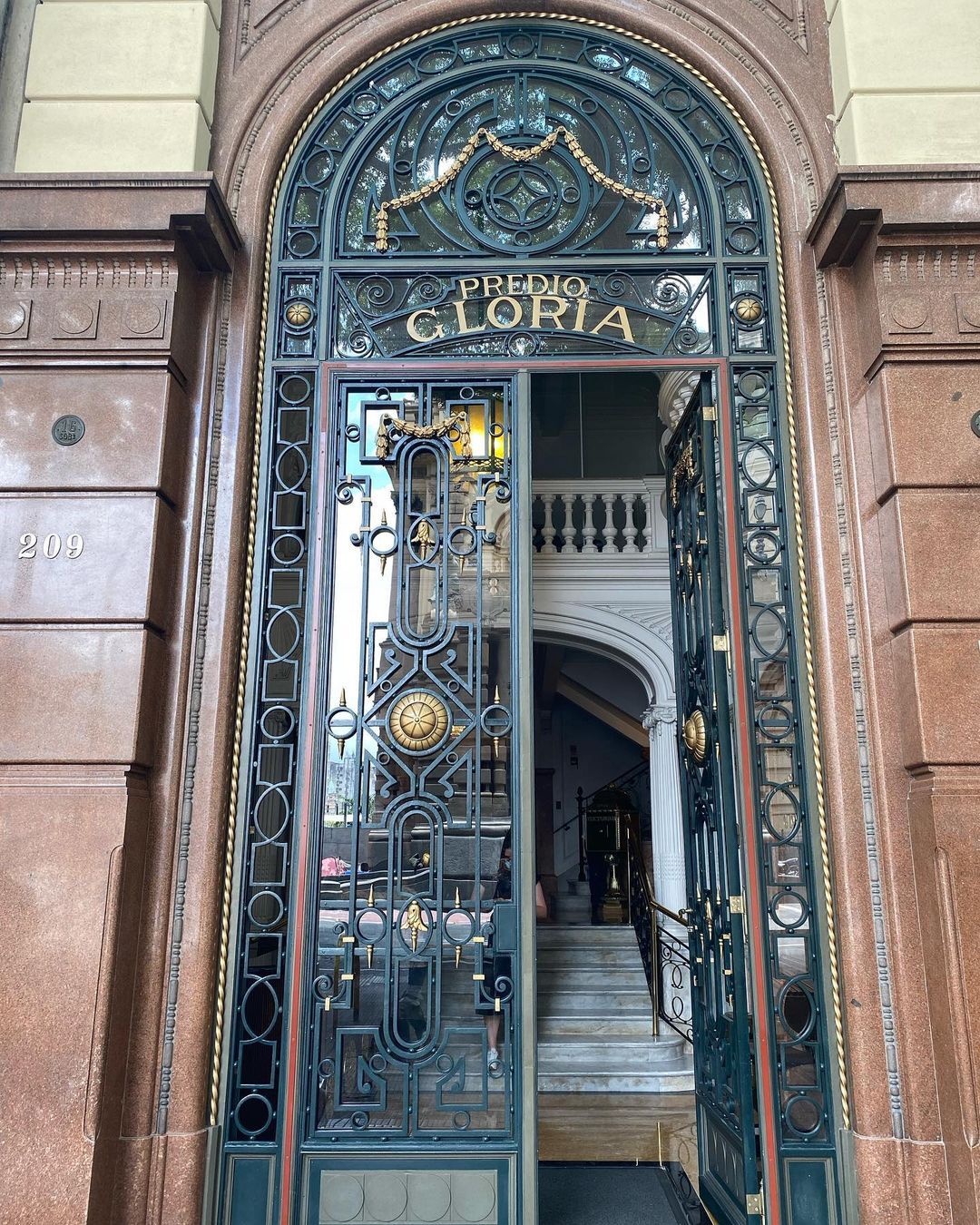 Tours April 2022 - 15