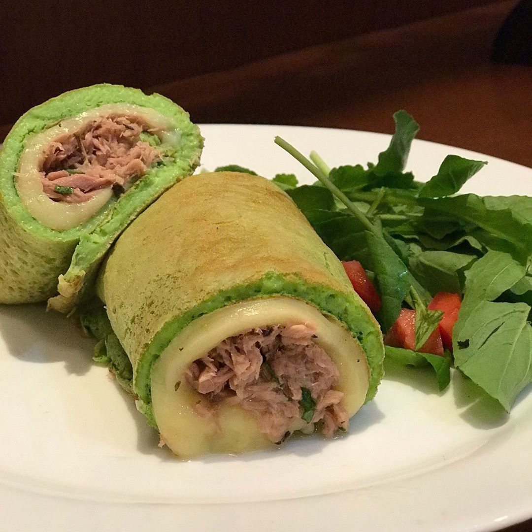 Panqueca de rúcula com atum - 2