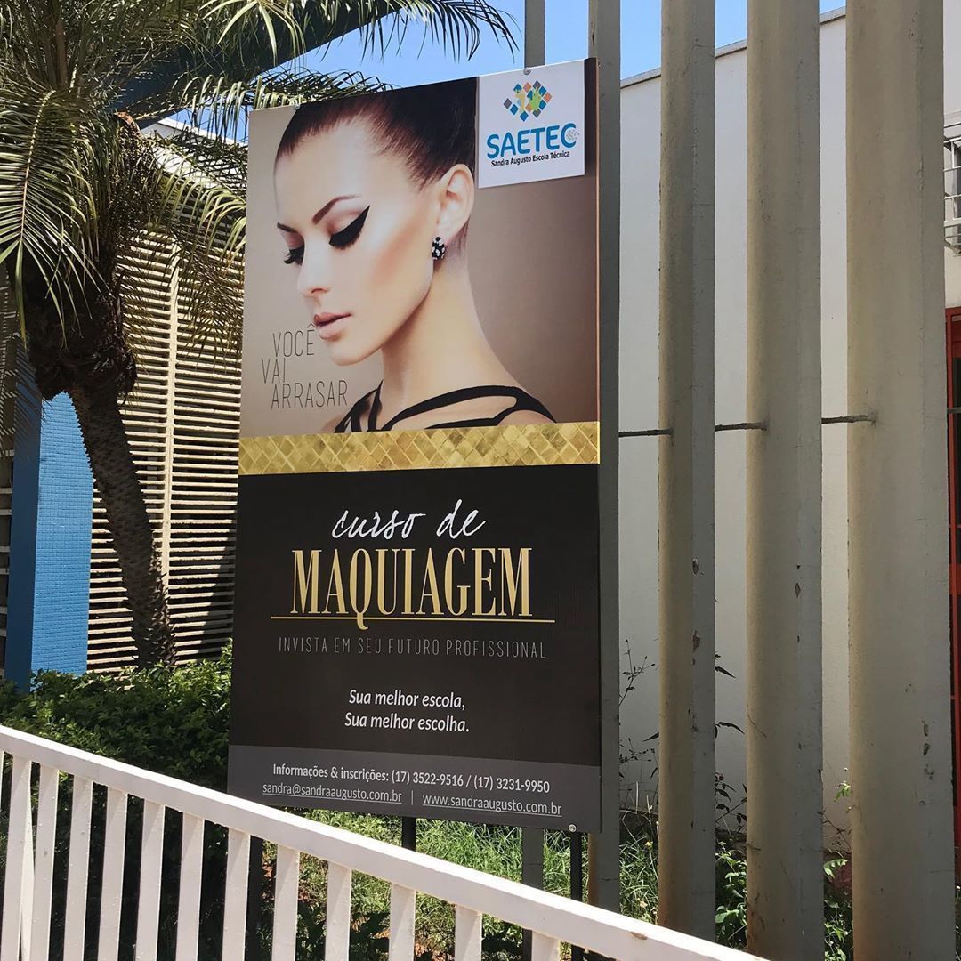 Placas de sinalização com adesivo - 6