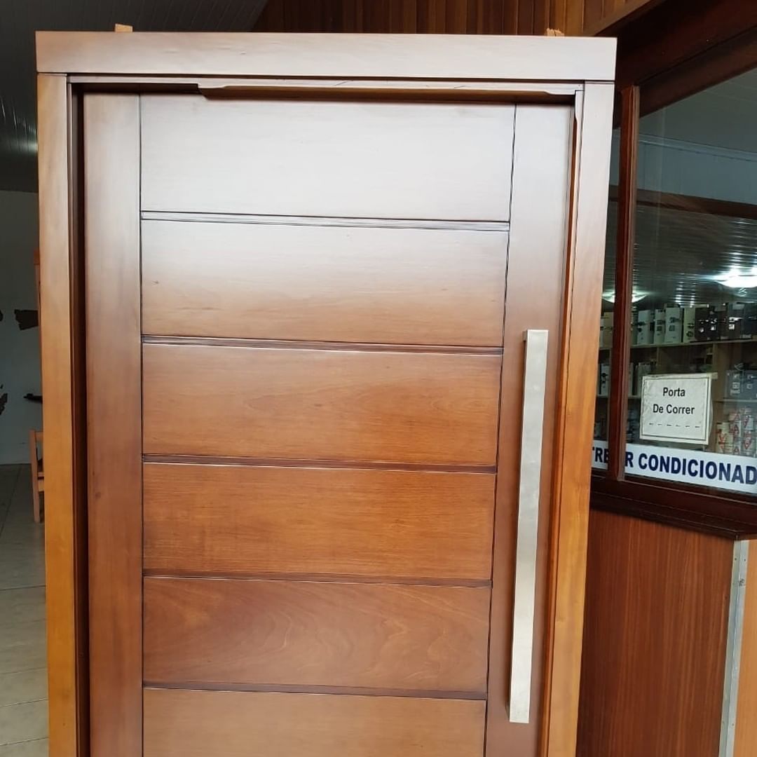 Porta com Madeira Jequitibá Rosa - 4