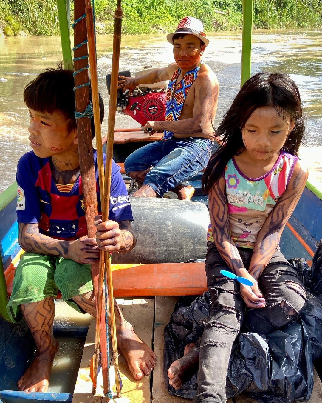 Starting a unique and extraordinary expedition into the deepest rainforest, right to the border of Acre (Brazil) - Peru. About to film a unique HuniKuin ritual.... - 4