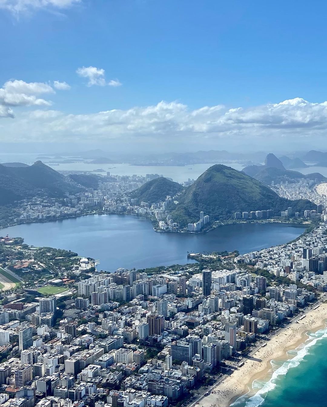 Spectacular morning flight in Rio de Janeiro after filming all night with David Baines - 3