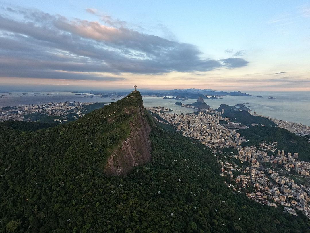 Never get tired of portraying Rio de Janeiro. My Happy Hour in the sky - 3