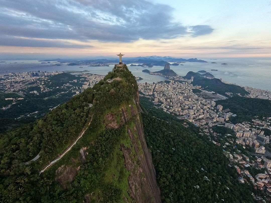 Never get tired of portraying Rio de Janeiro. My Happy Hour in the sky - 4