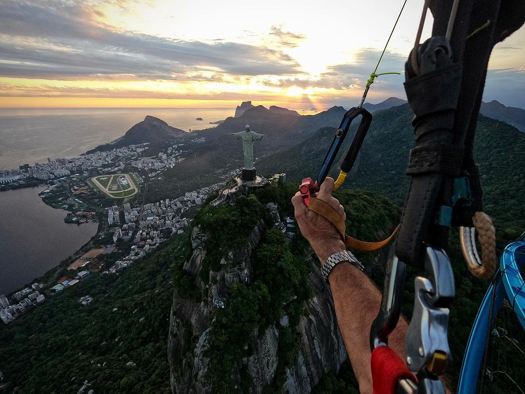 Never get tired of portraying Rio de Janeiro. My Happy Hour in the sky - 5