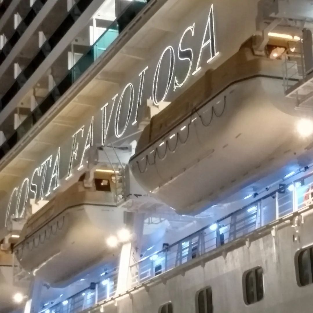 Revista com fotografias de celular - 2