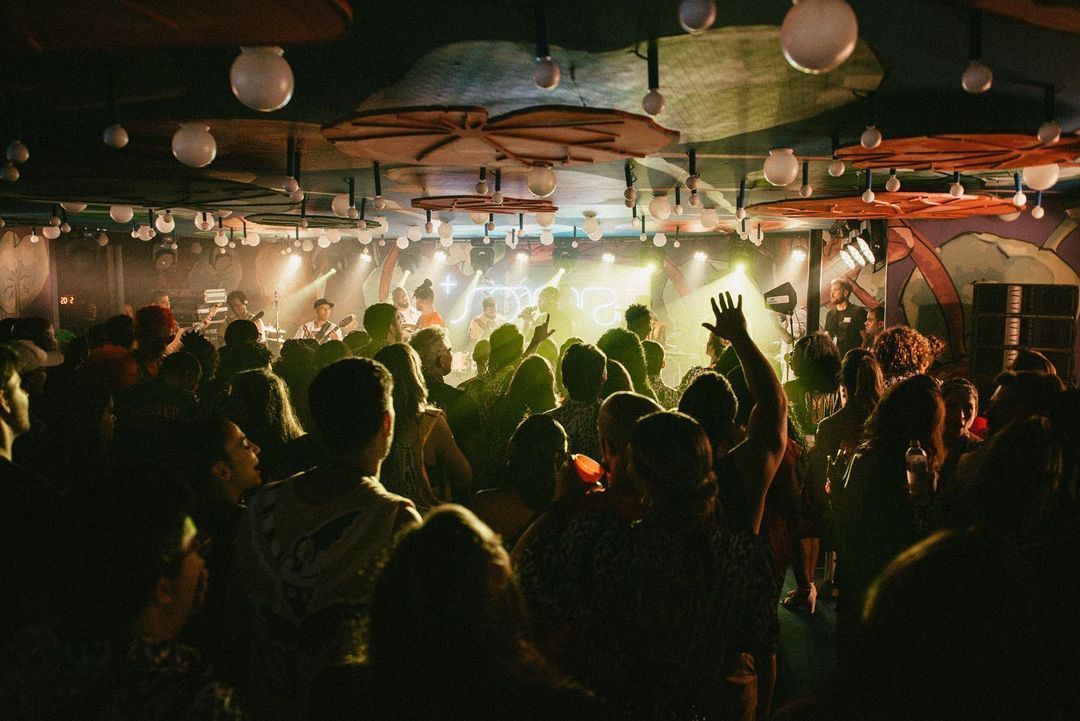 Sigo Sua Sombra Para me Perder - Ana Montez / AlfaAgency - 3