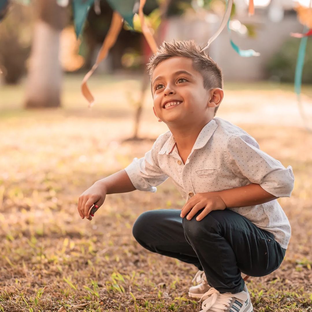 As preciosidades da vida deles vistas pela janela do trabalho da mamãe - 1