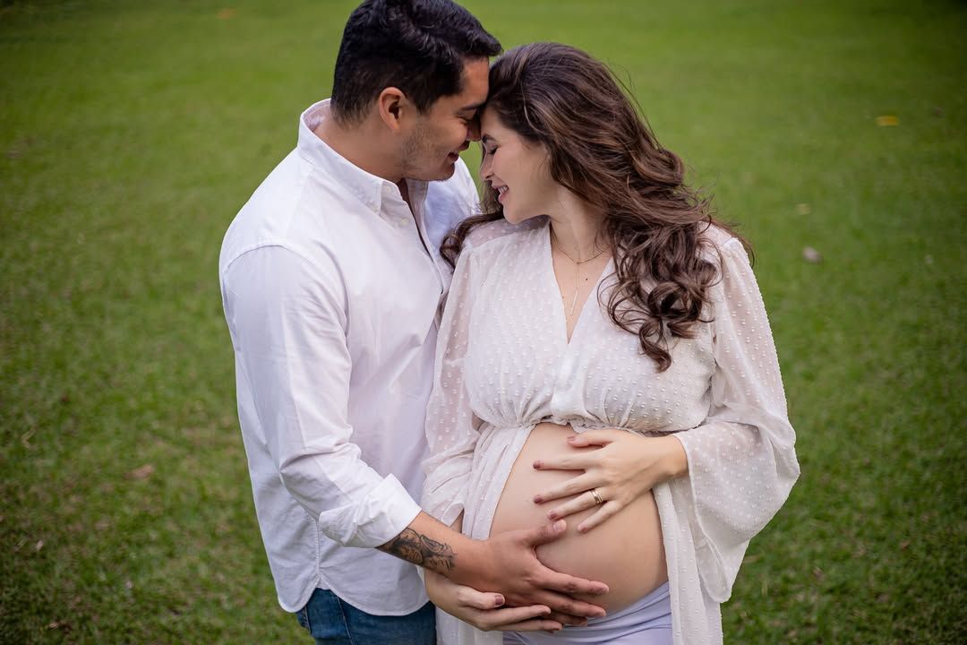 Ensaio Gestante: Eternize a Espera com Fotografias Cheias de Significado - 6