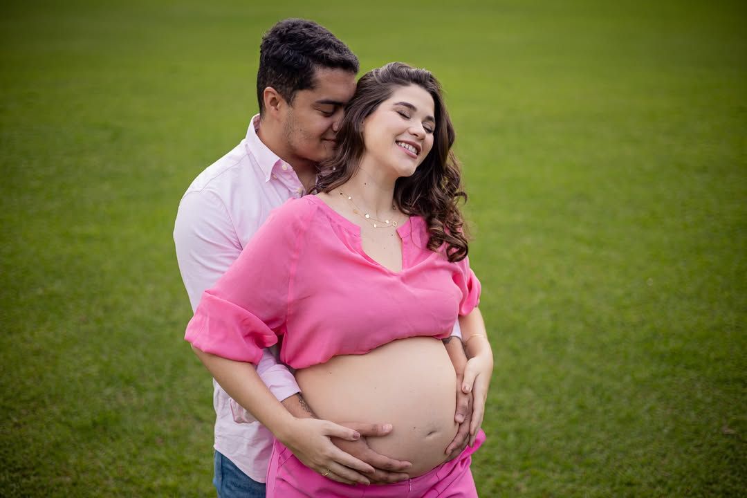 Ensaio Gestante: Eternize a Espera com Fotografias Cheias de Significado - 8