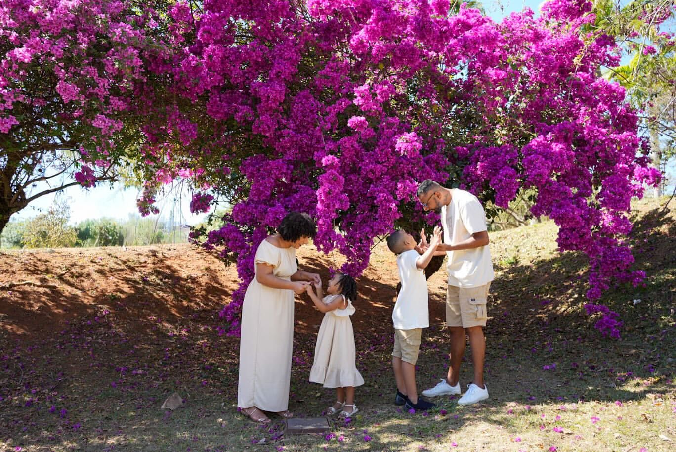 Juliana Flores - 1