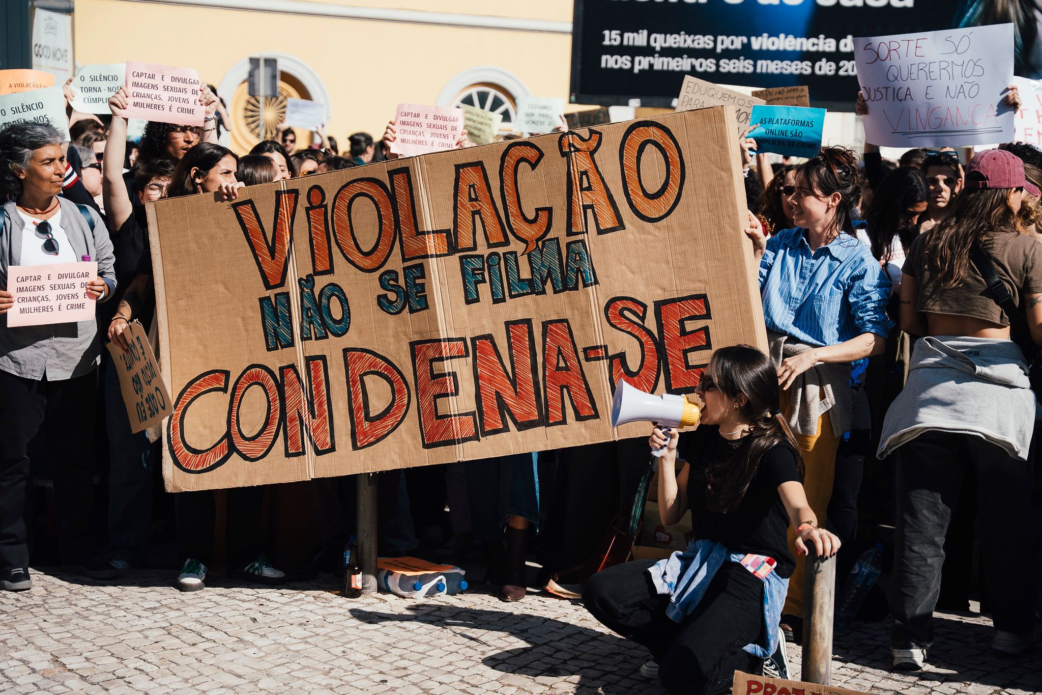 Manifestação "Violação Não Tem Perdão" - 2 - 1