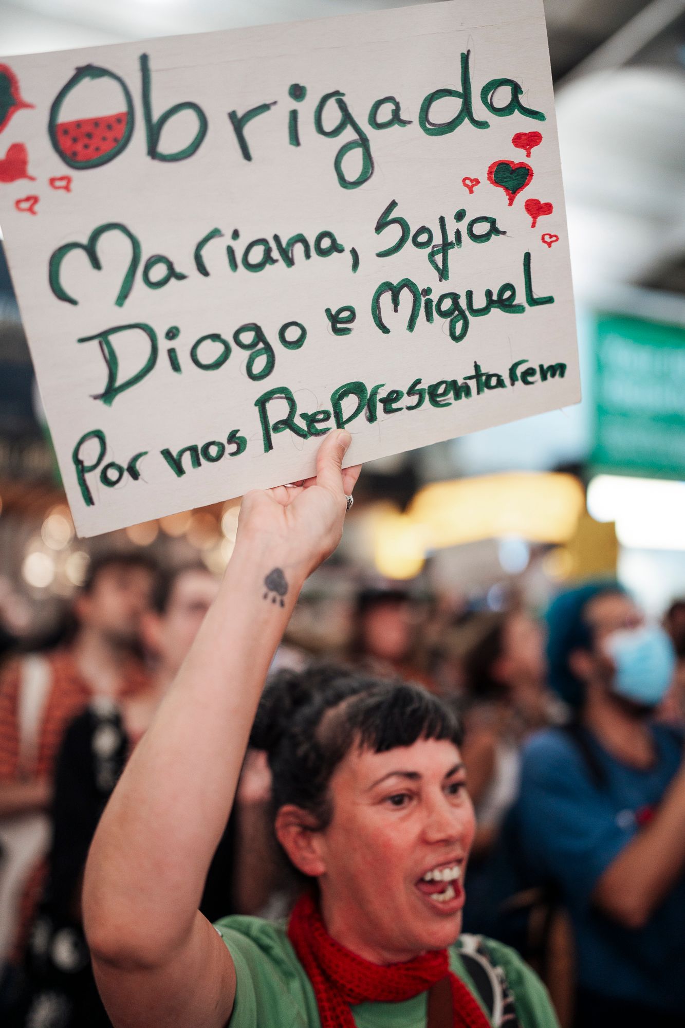 Chegada ao Aeroporto de Lisboa de quatro membros da Flotilha - 1 - 0