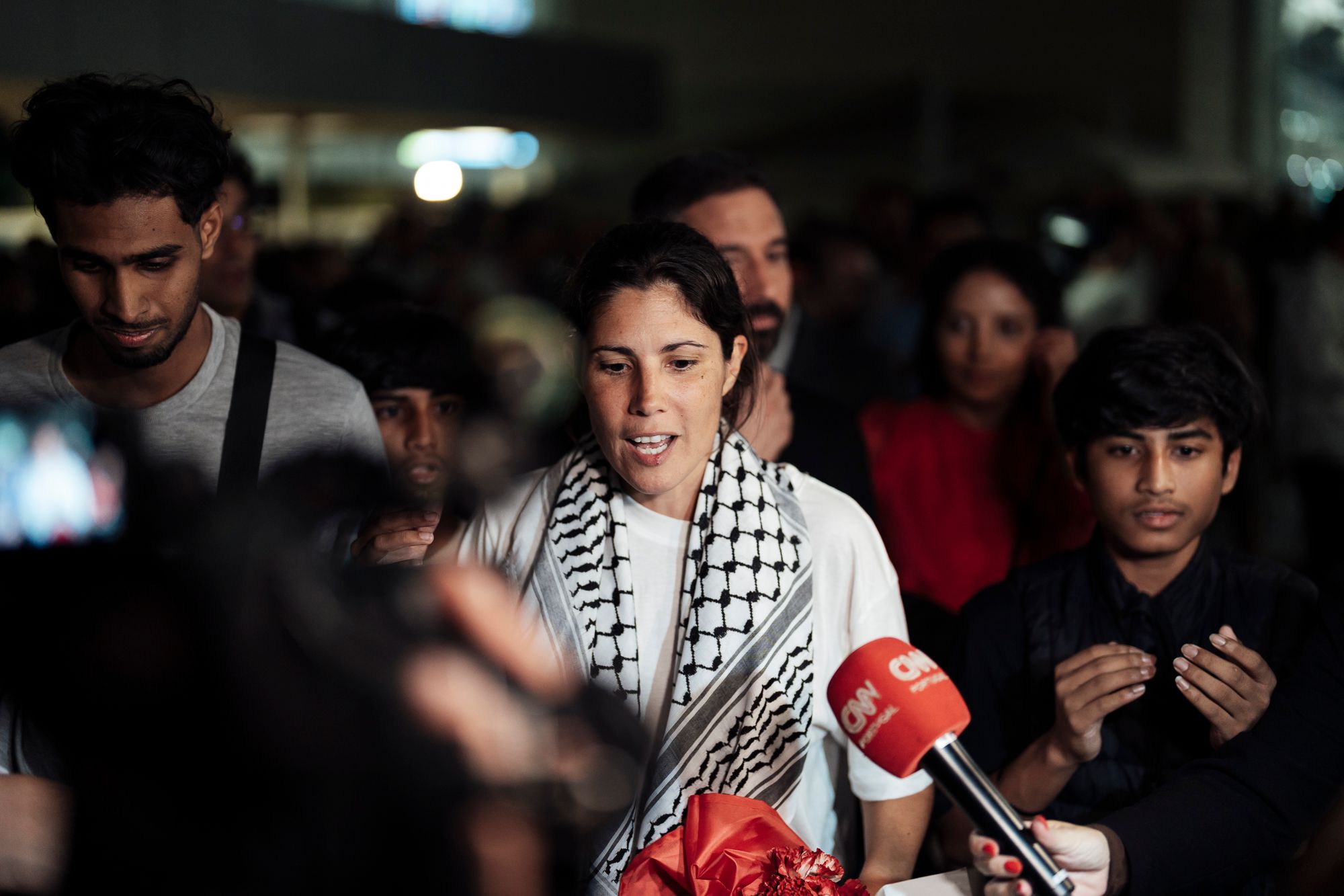 Chegada ao Aeroporto de Lisboa de quatro membros da Flotilha - 1 - 0