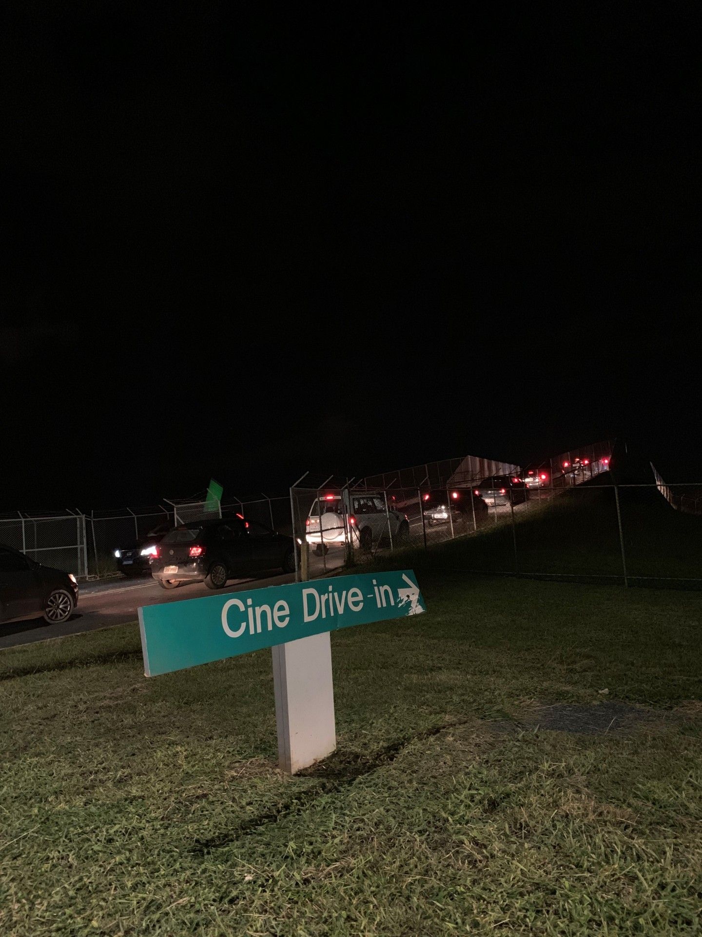 Uma noite no Cine Drive-in em Brasília - 8