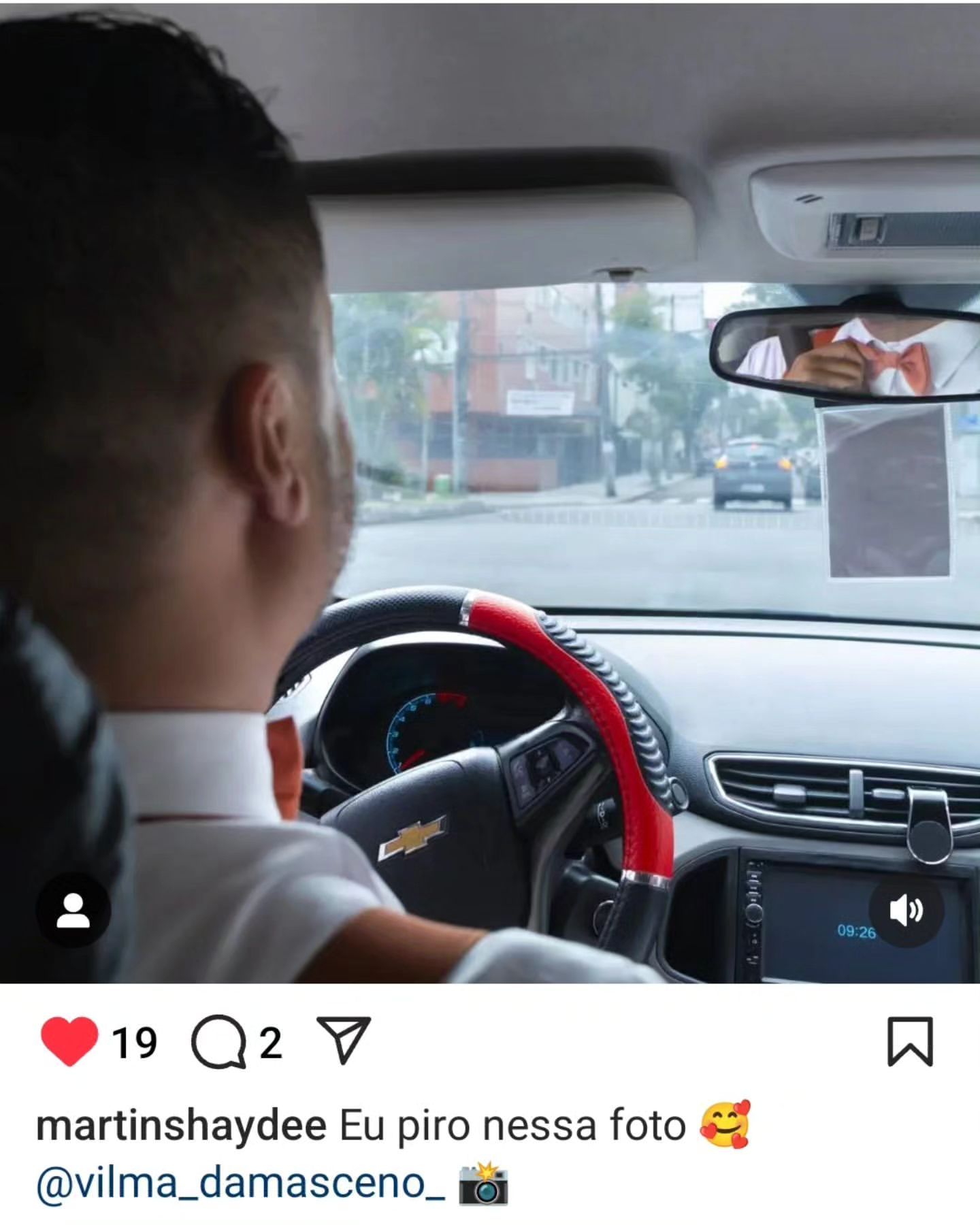 Aquela foto do noivo arrumando a gravata antes do casamento - 1