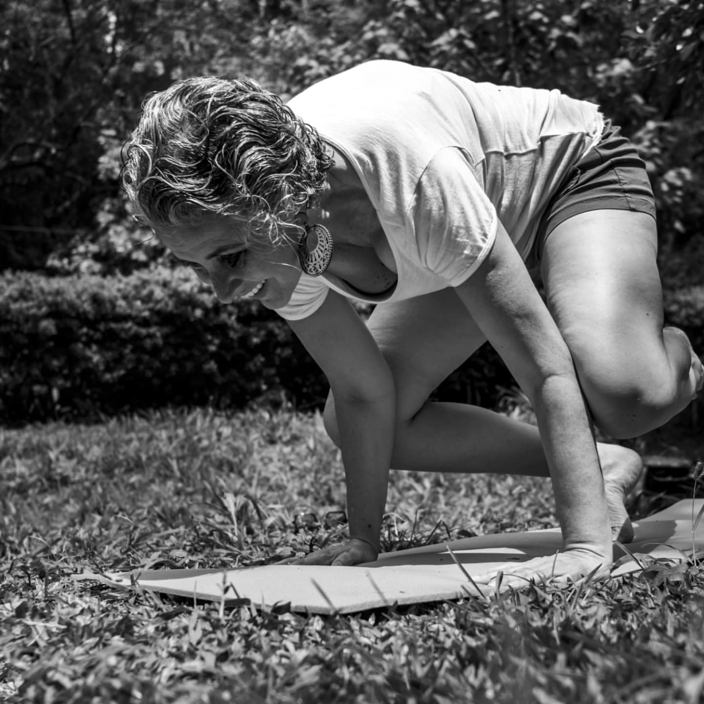 YOGA ATIVIDADE NO PARQUE - 1