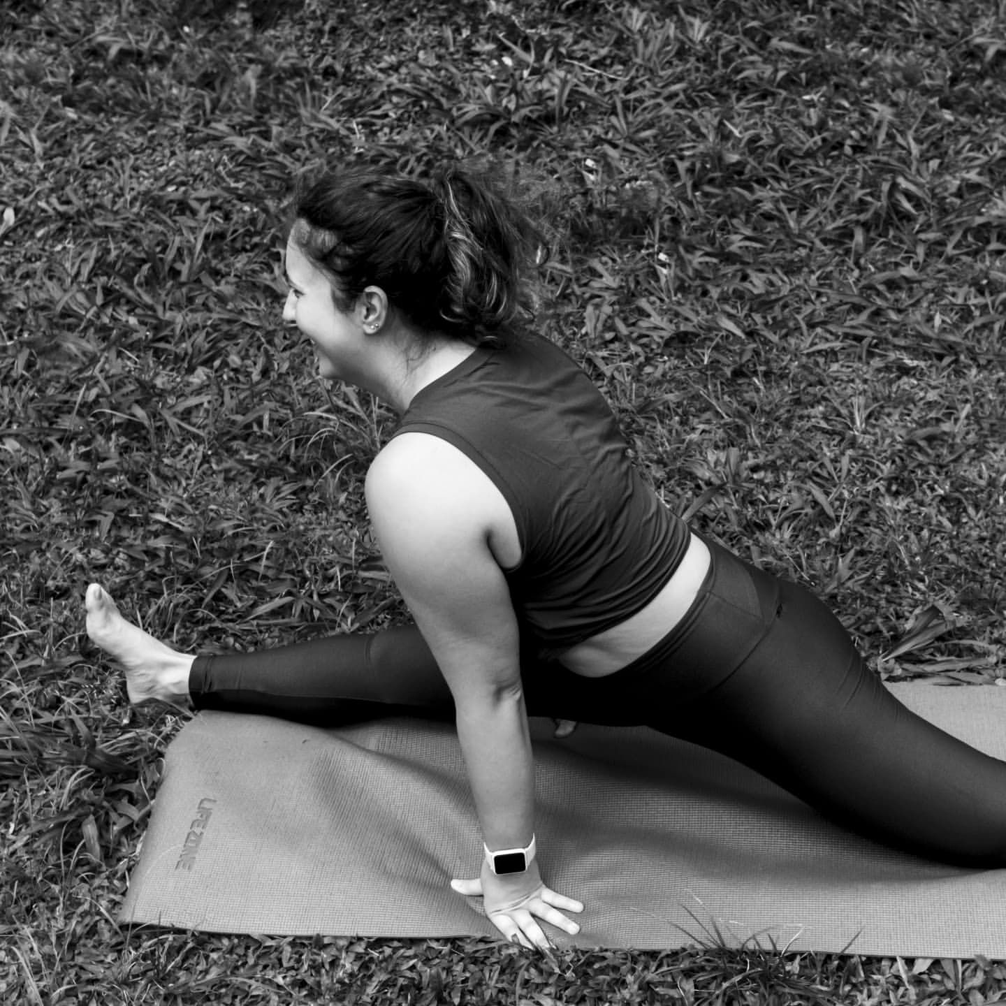 YOGA ATIVIDADE NO PARQUE - 8