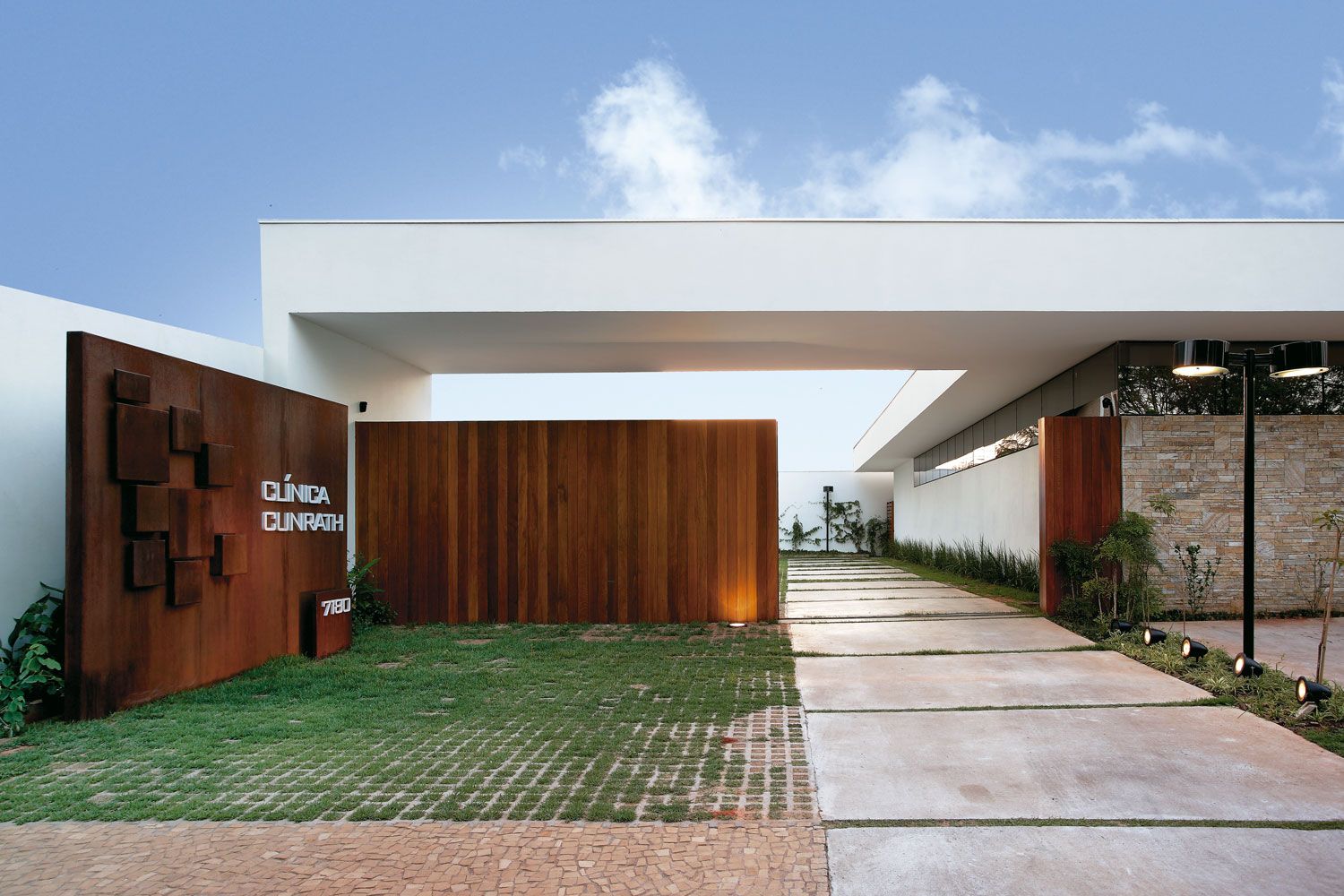CLÍNICA CUNRATH - 10