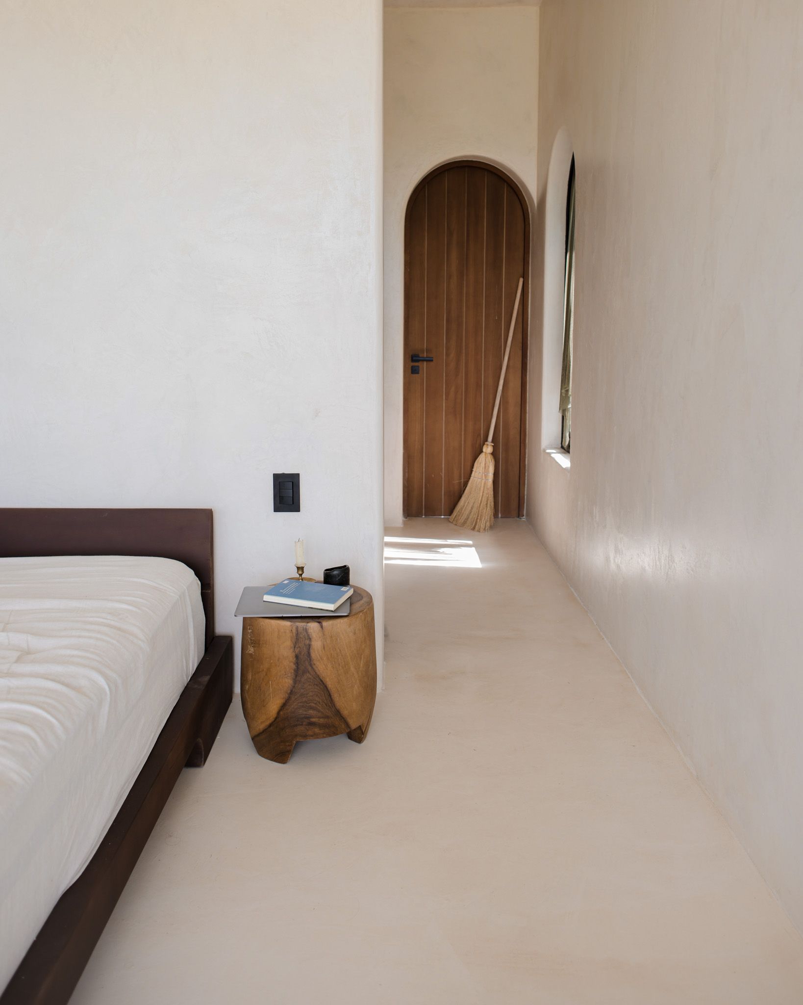 Piso Sem Juntas e Sem Emendas: Beleza, Funcionalidade e a Elegância Atemporal do Monolítico - 3