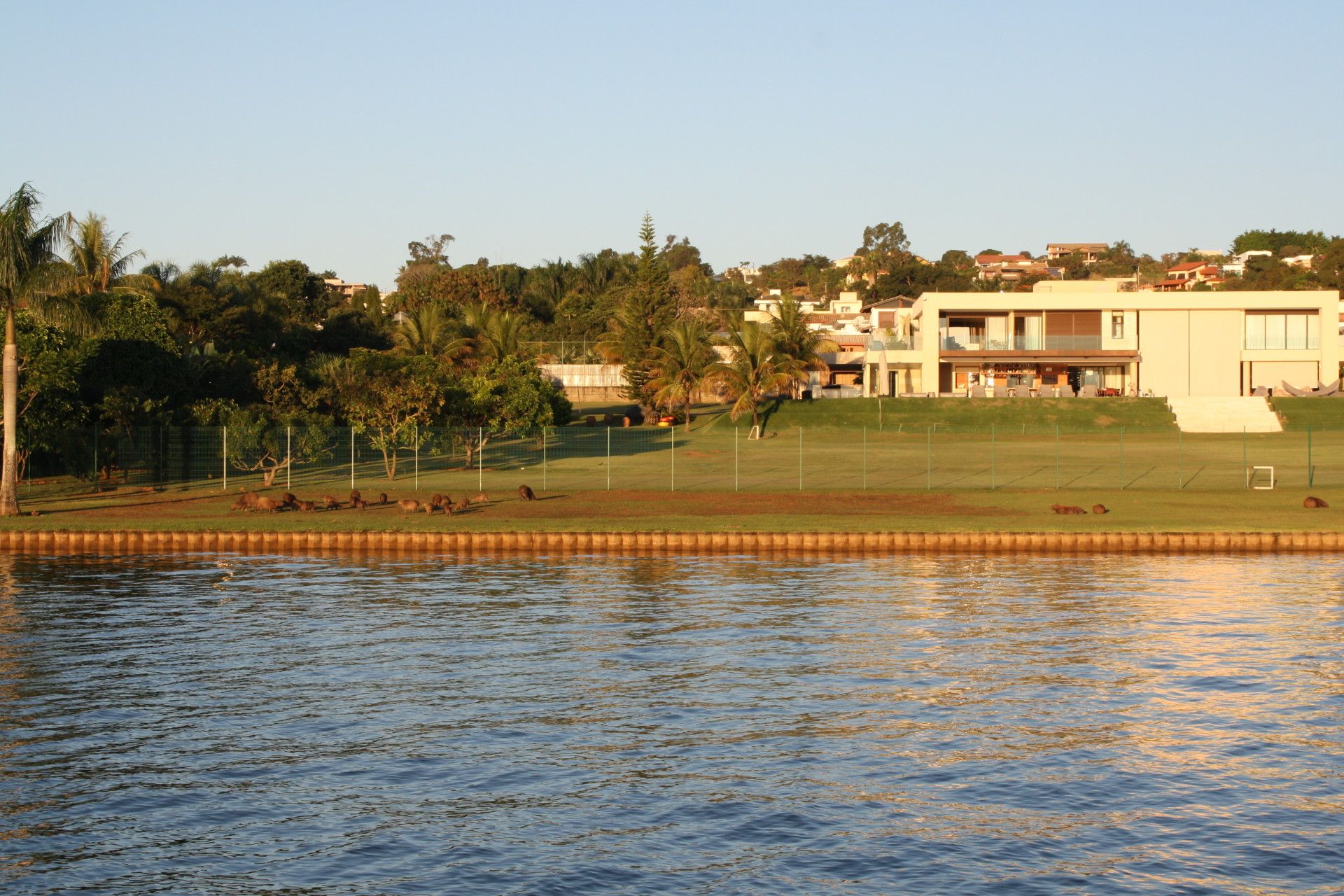 Como é navegar pelo Lago Paranoá em Brasília - 31