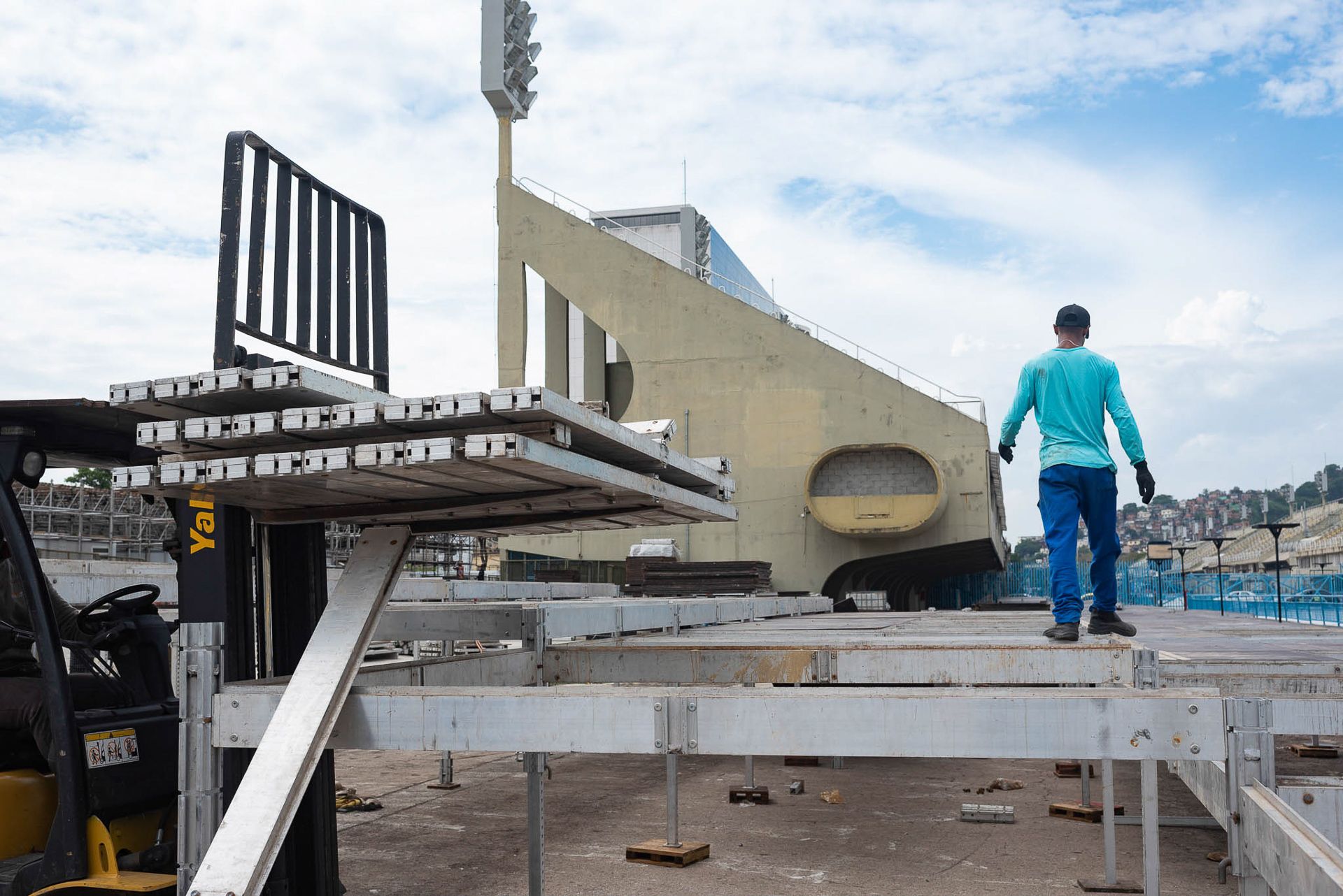 AlfaAgency - Slide 26