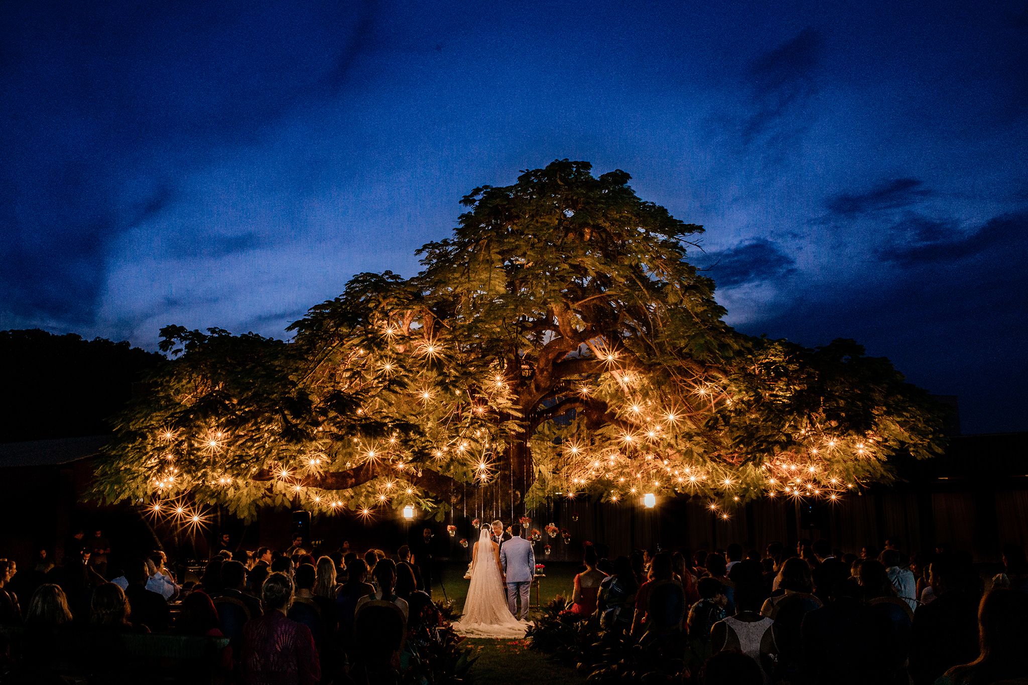 Marcos Dias - Slide 1