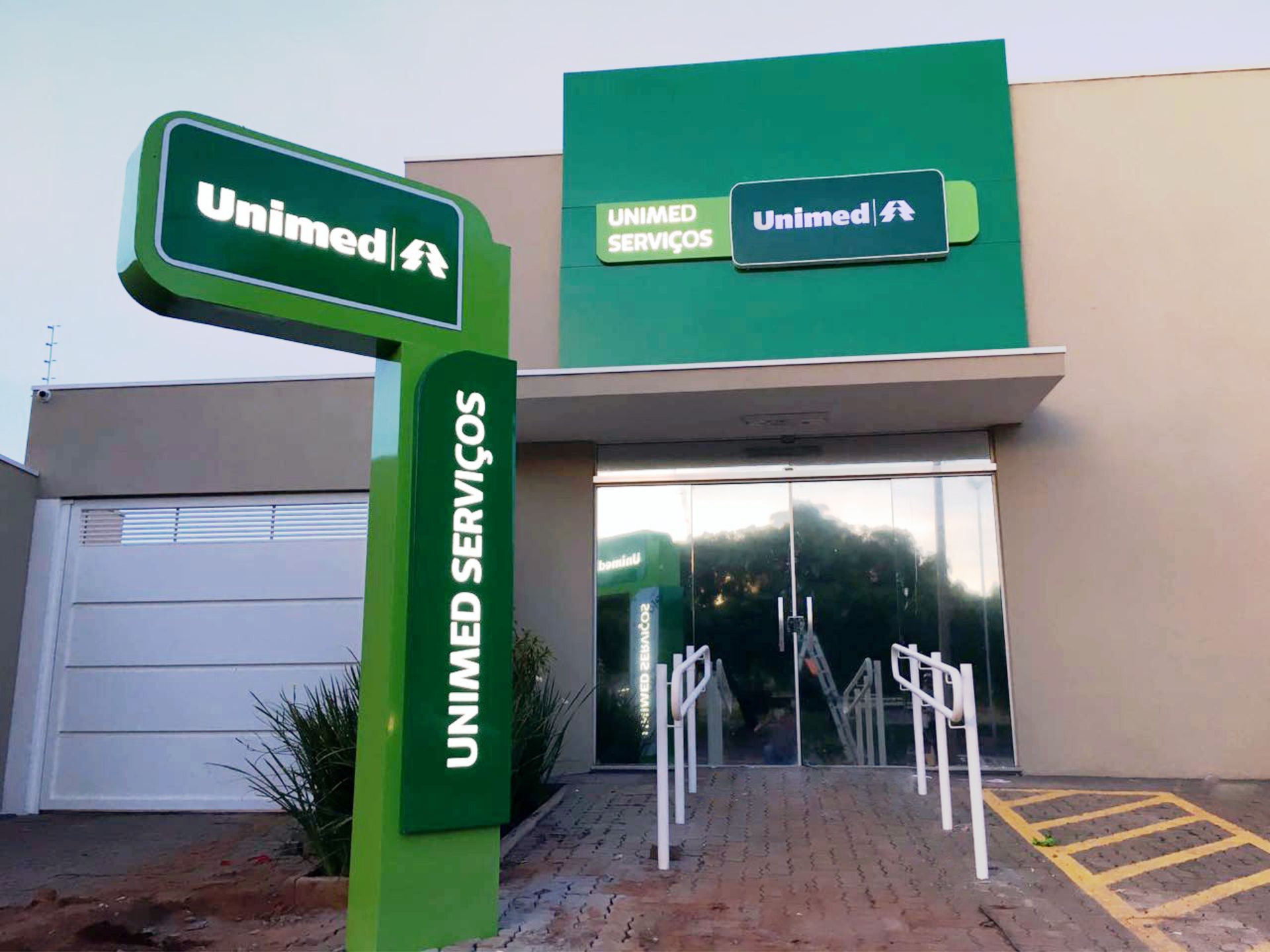 Fachada Luminosa em Rio Preto - 2