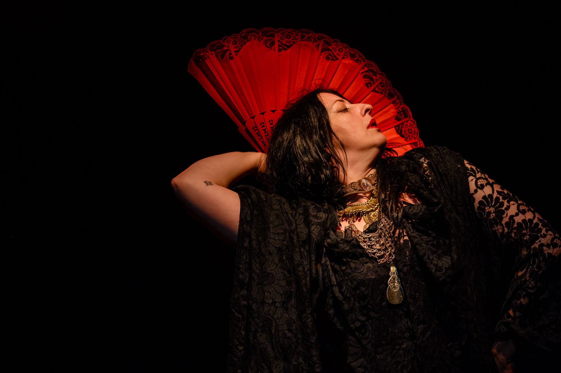 Teatro Satyros e arredores de SP com a bailaora Neni Benavente - 2 - 12