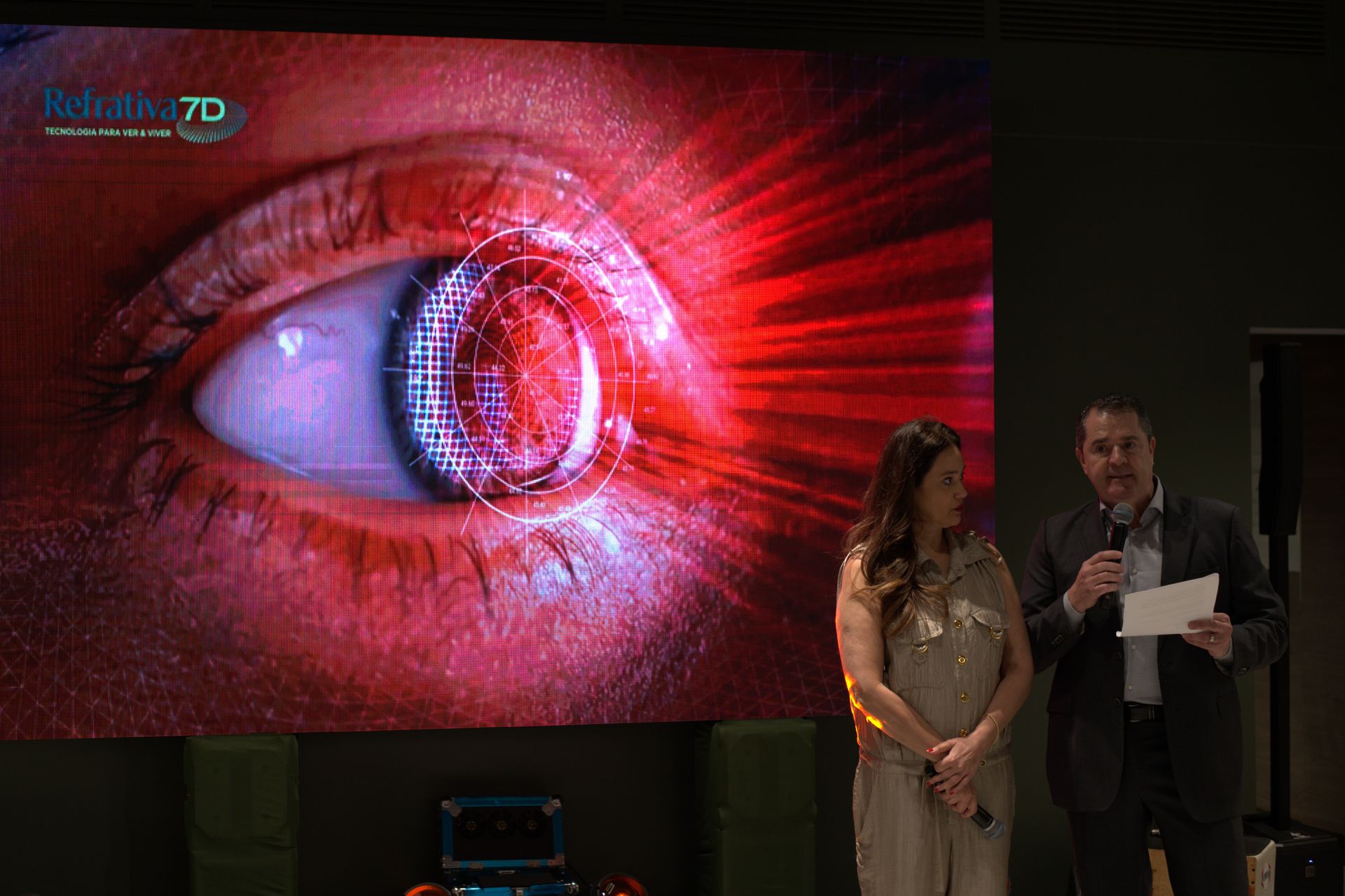 Refrativa 7D usa laser e Inteligência Artificial para corrigir miopia - 2