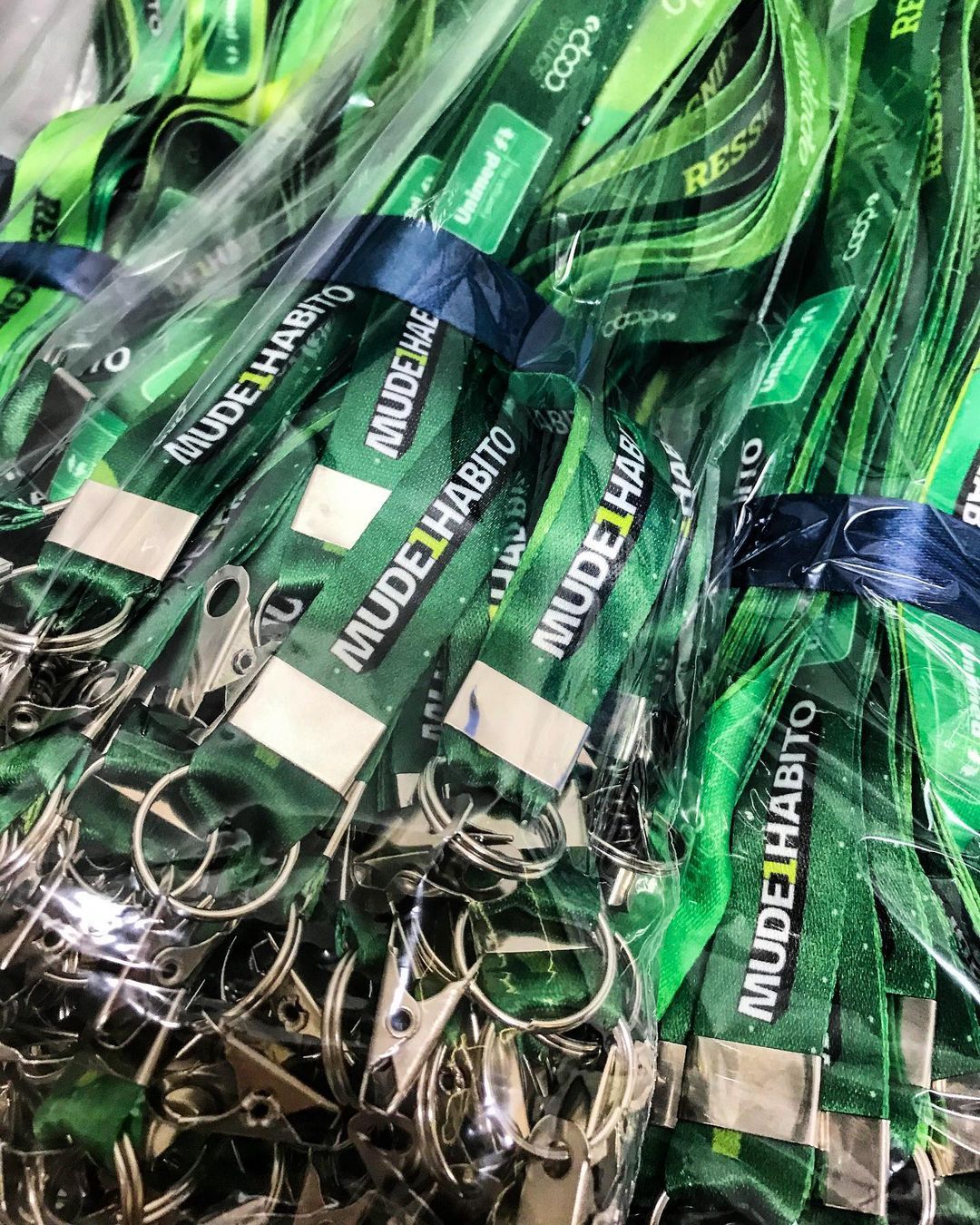 Cordões personalizados para crachás - 2 - 5