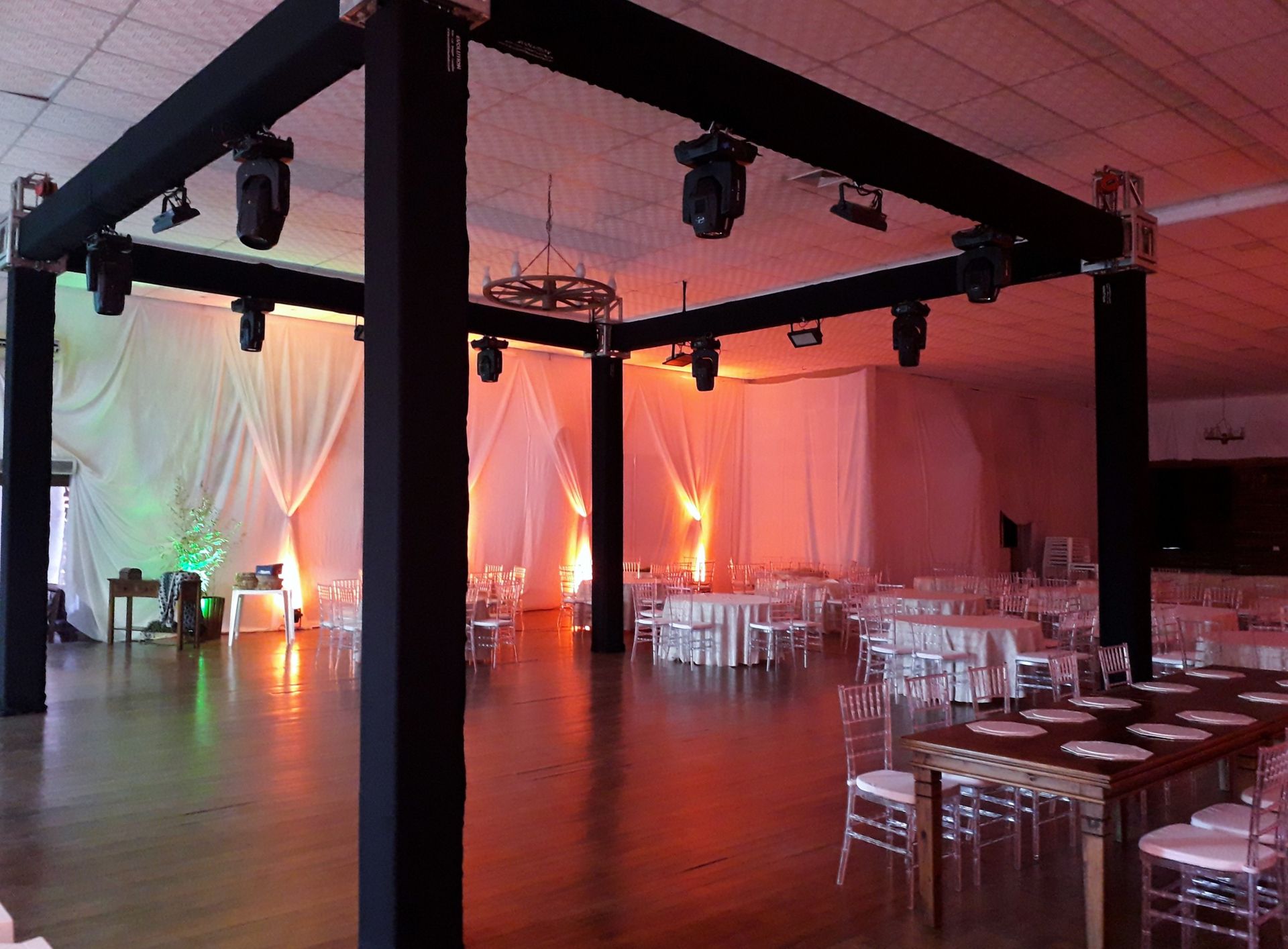 Estrutura Pista de Dança "Quadrada" - 8