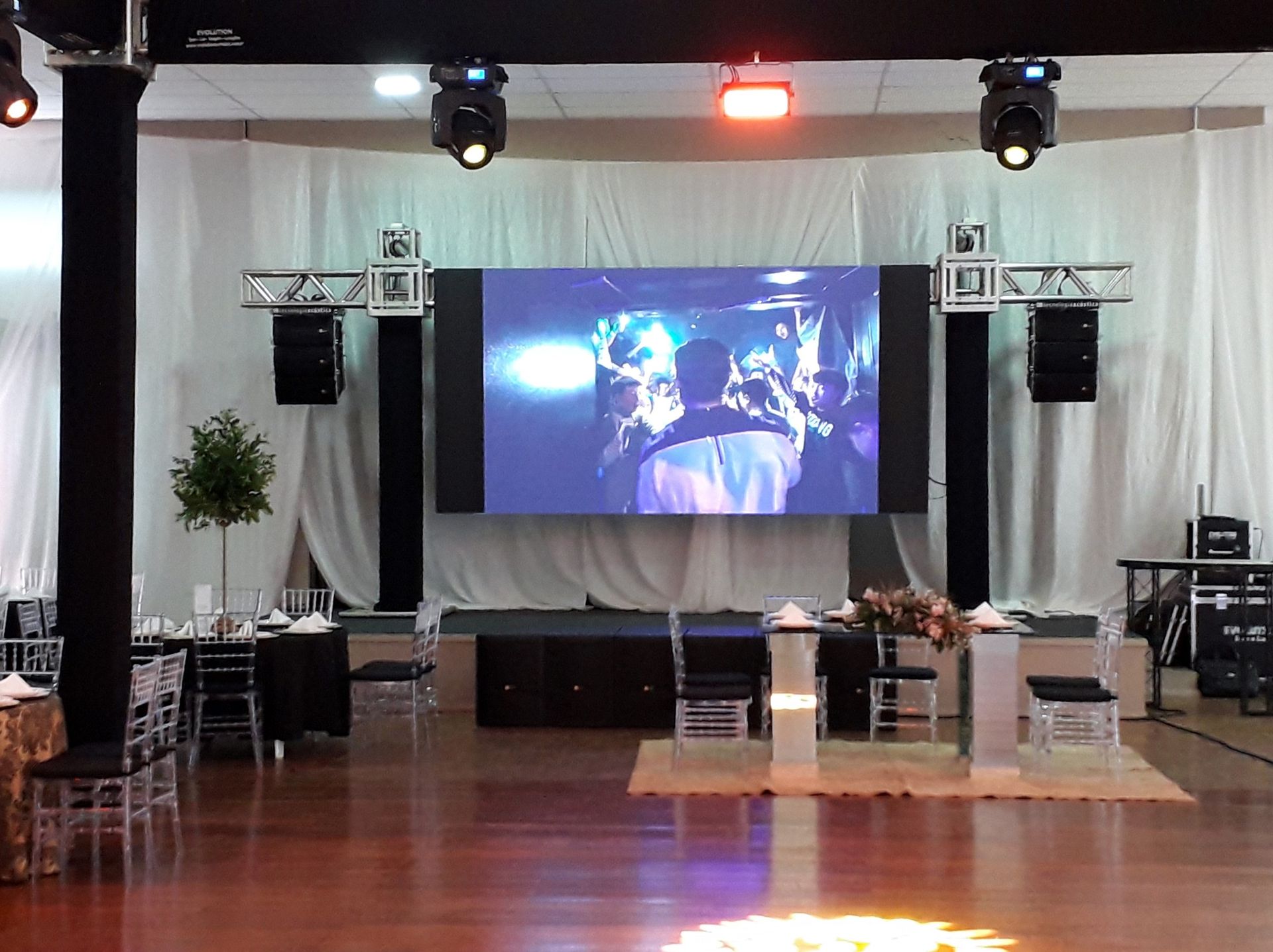 Sonorização : Moderna,Compacta e Potente - 4