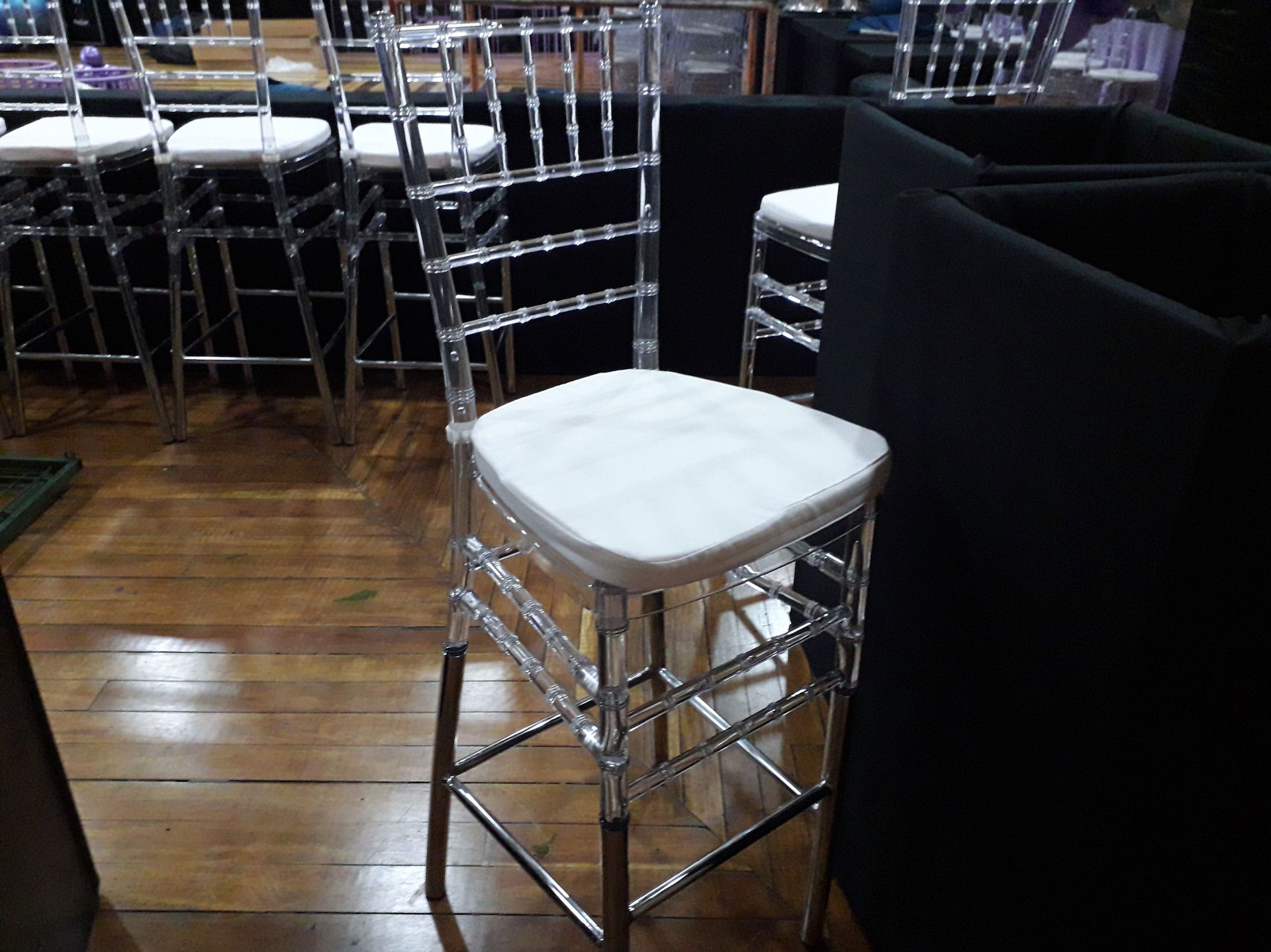 Banquetas Tiffany Cristal e Mesas Bistrô - 2 - 0