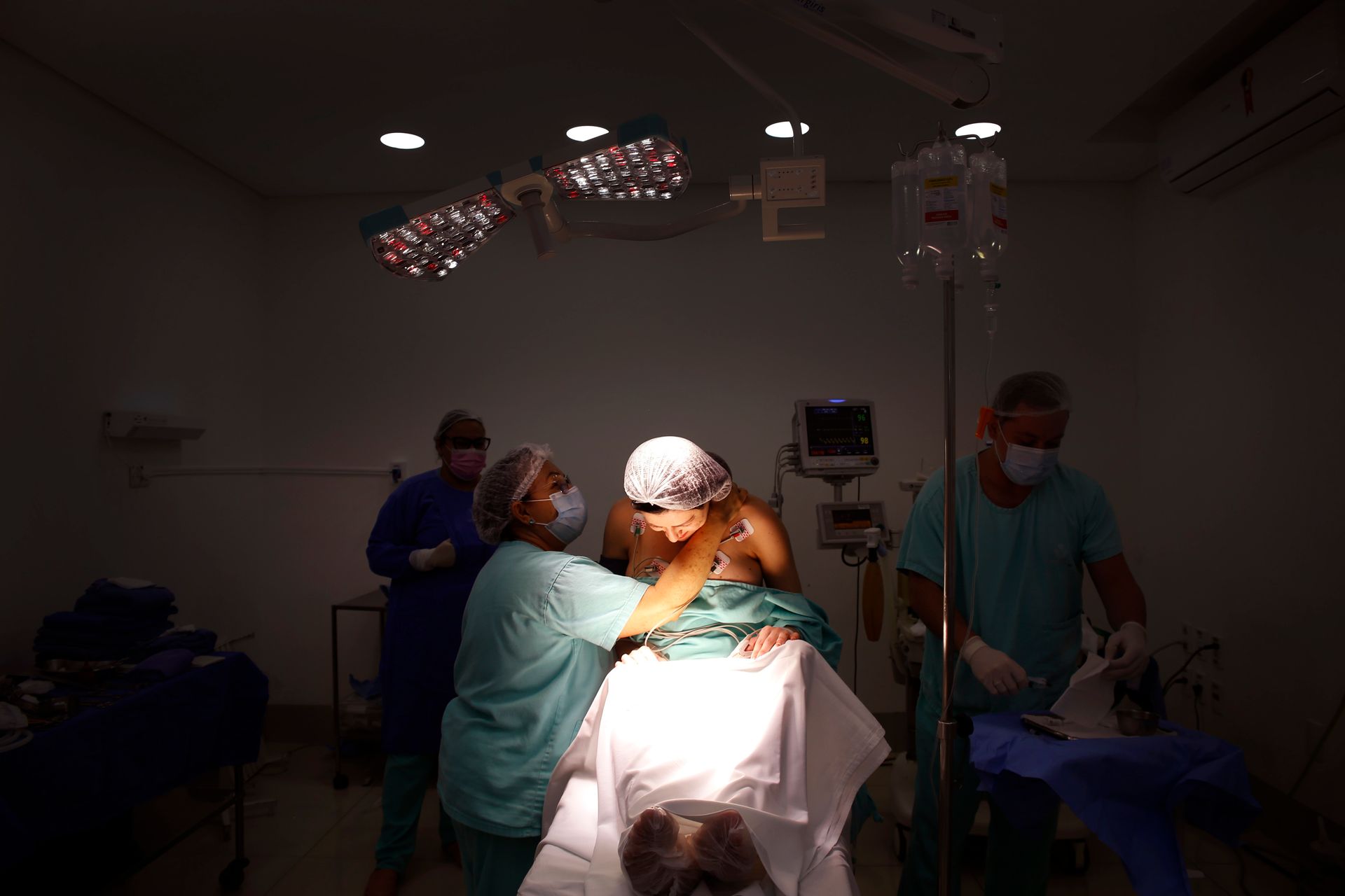 Motivos para contratar um profissional para fotografar seu parto - 2 - 1