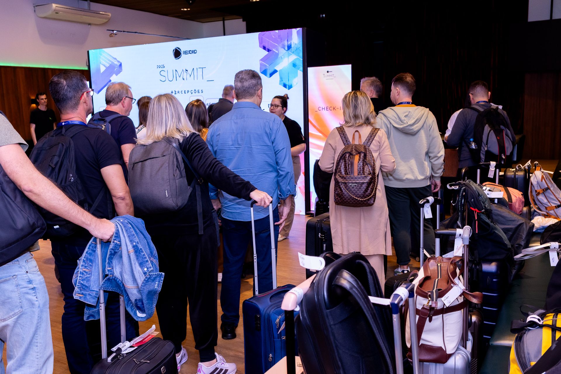 Record SUMMIT Percepções - 2 - 23