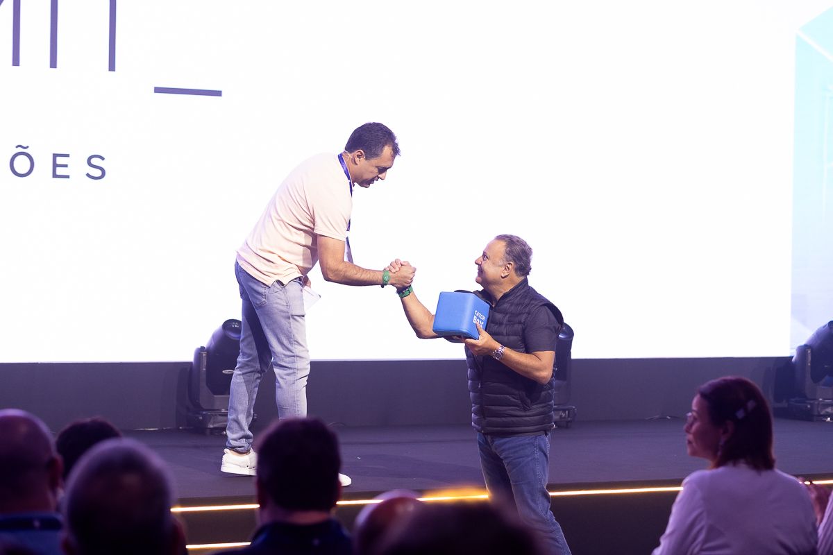 Record SUMMIT Percepções - 3 - 12