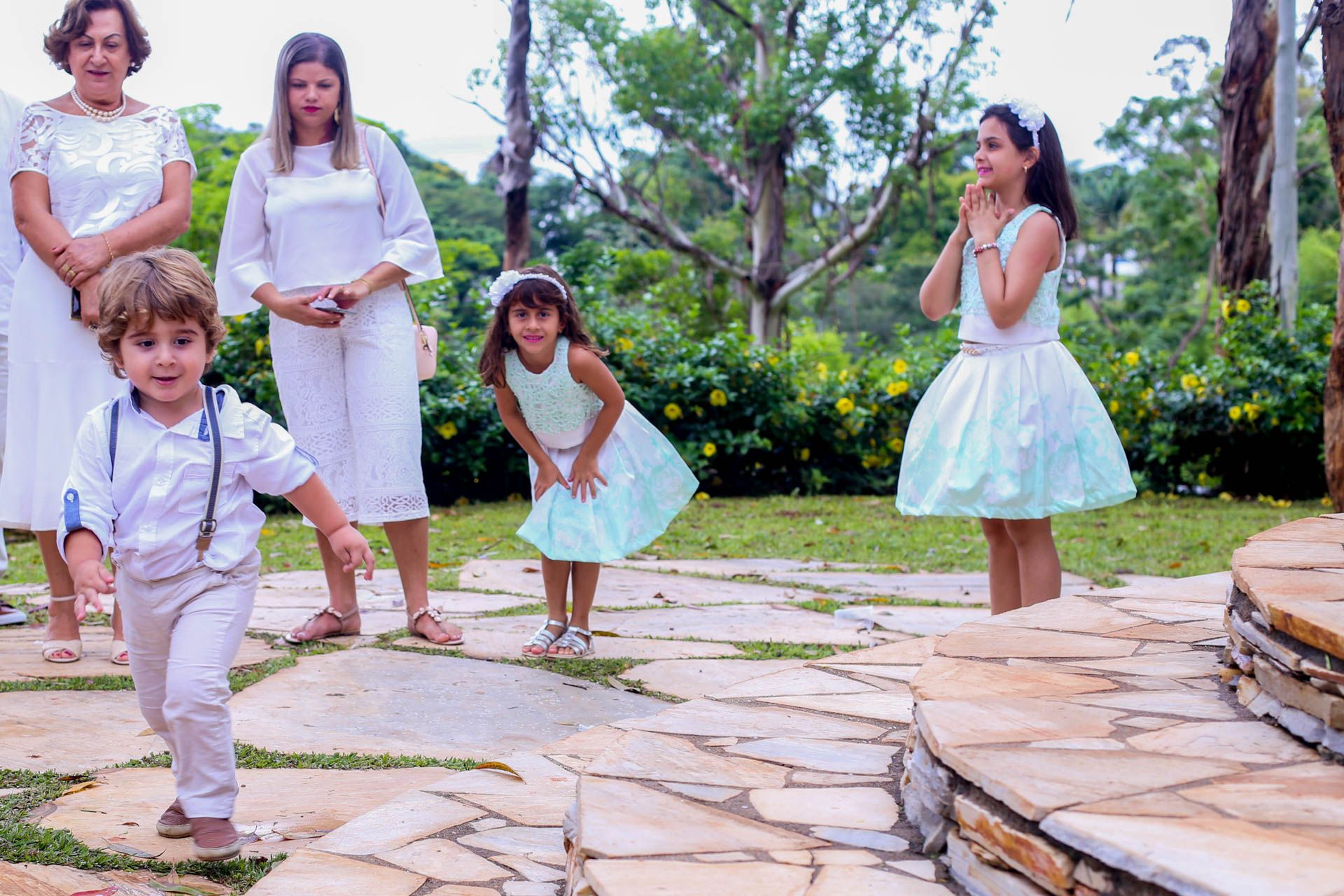 Casamento Núbia e João Henrique em Capitólio MG - 2 - 10