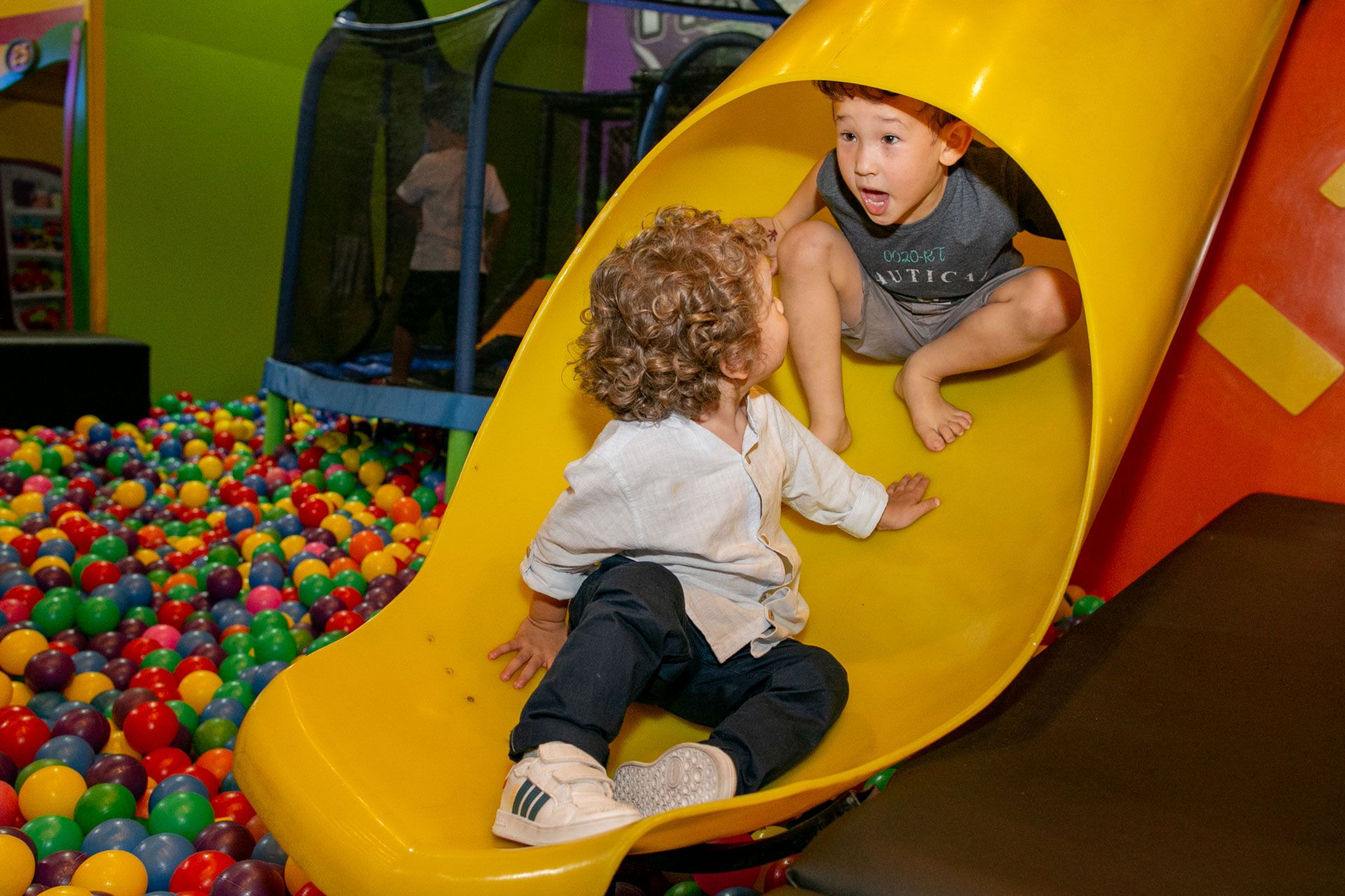 Aniversário do Be e do Teo no Planeta Kids em São Paulo SP - 2 - 10