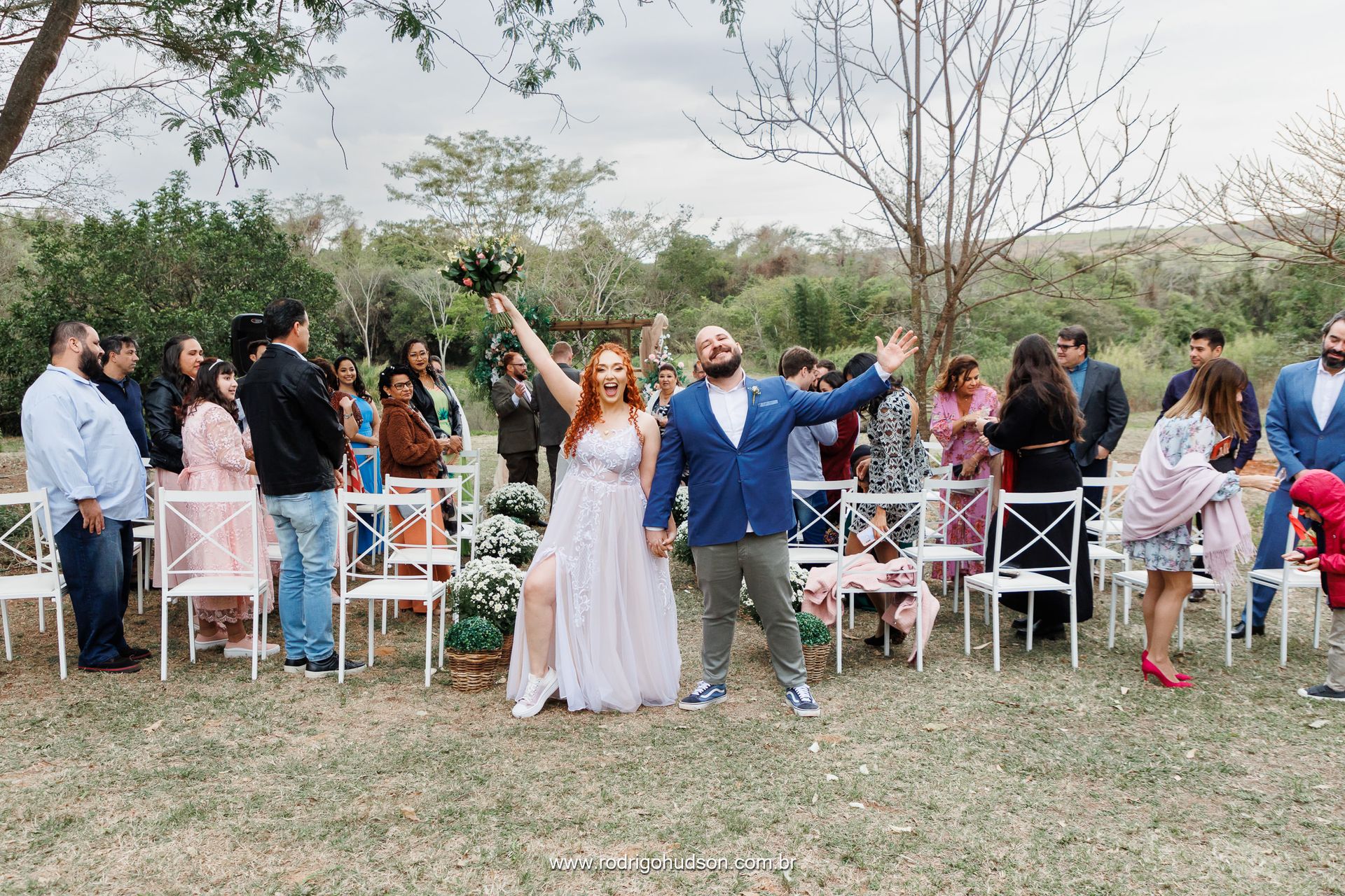 Casamento de Emiliene e Otávio no Sítio dos Eucalíptos em Monte Alto - SP - 1 - 0