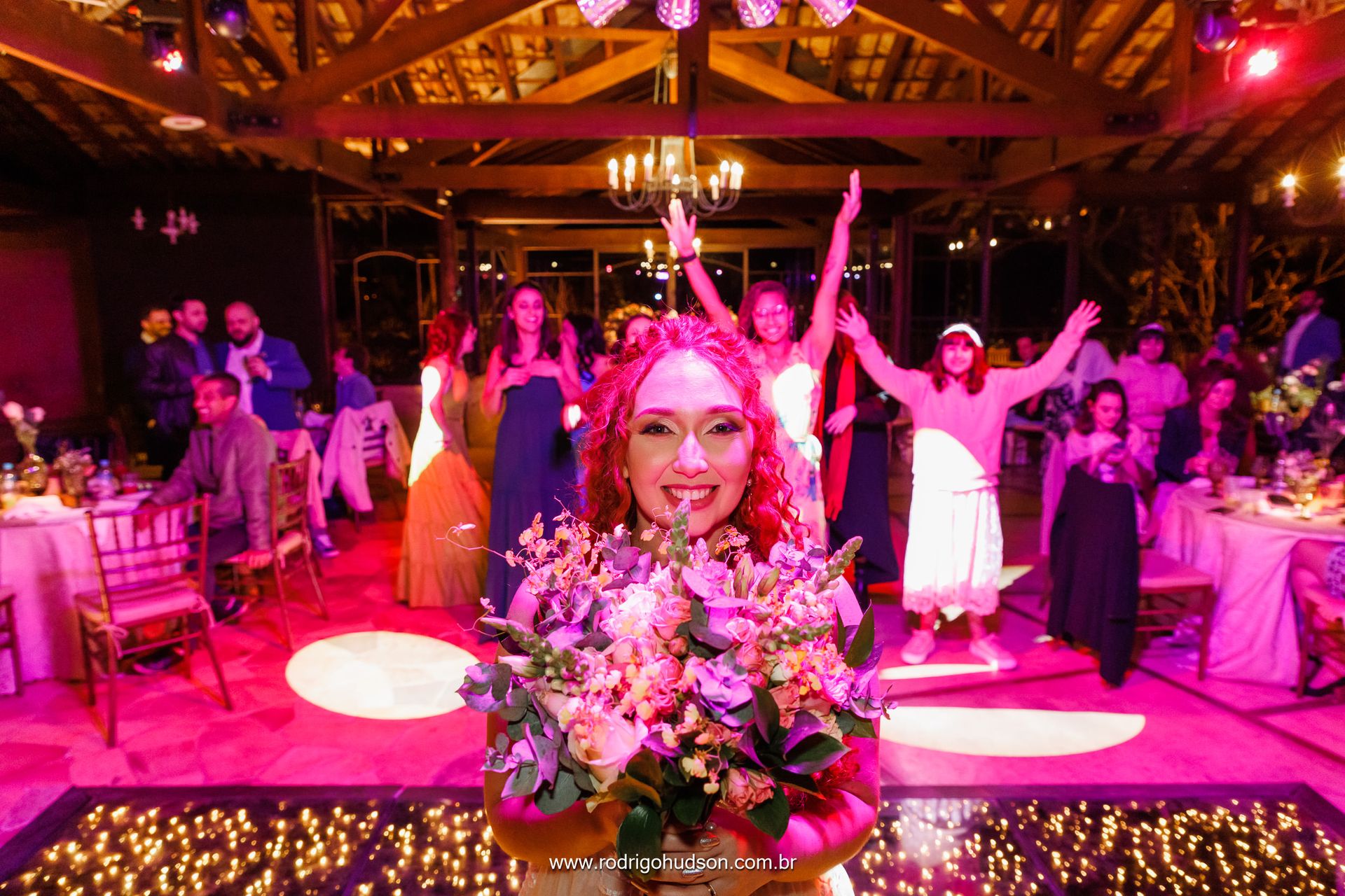 Casamento de Emiliene e Otávio no Sítio dos Eucalíptos em Monte Alto - SP - 1 - 0