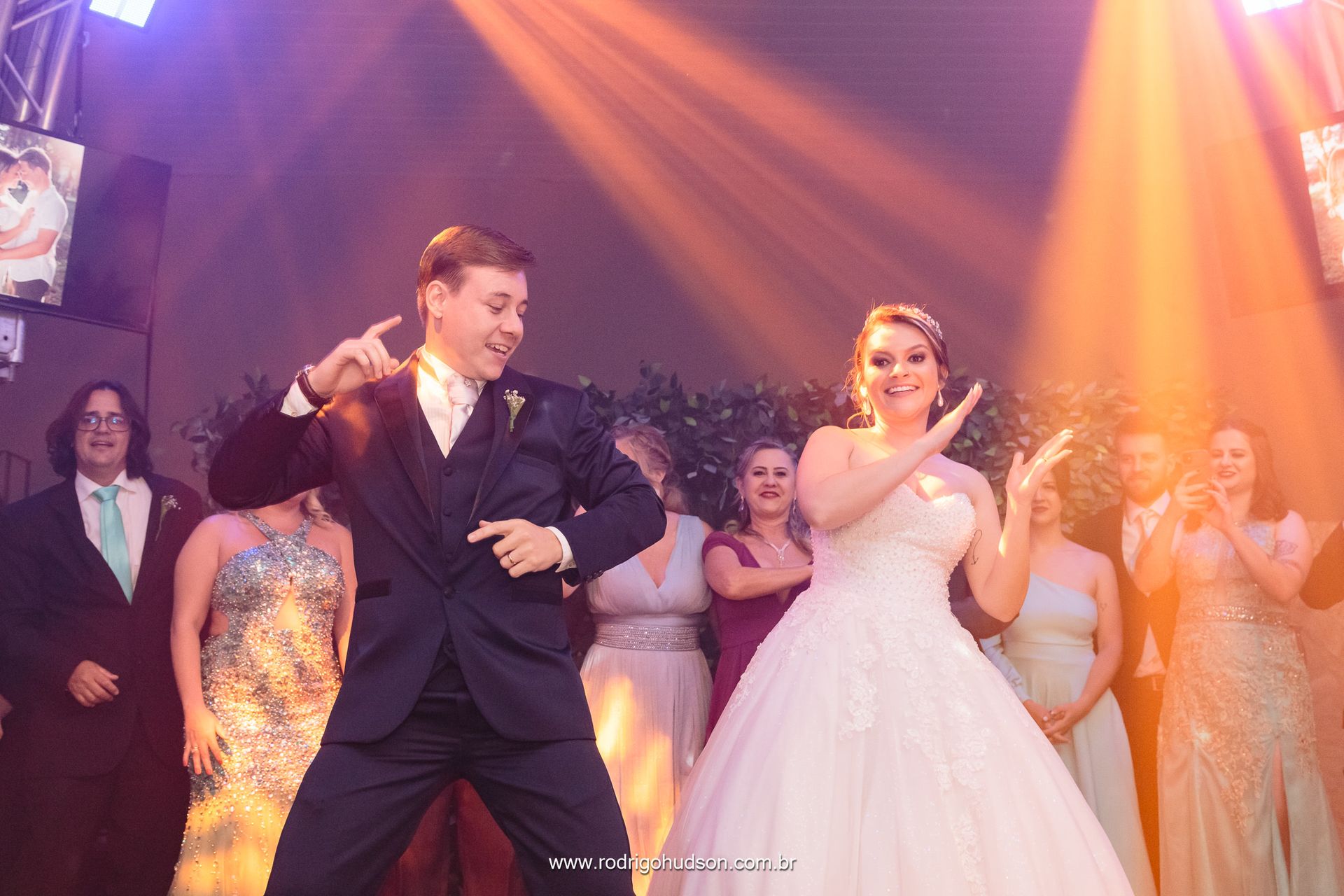 Casamento de Letícia e Denis na Igreja São Judas Tadeu de Jaboticabal - SP - 2 - 3