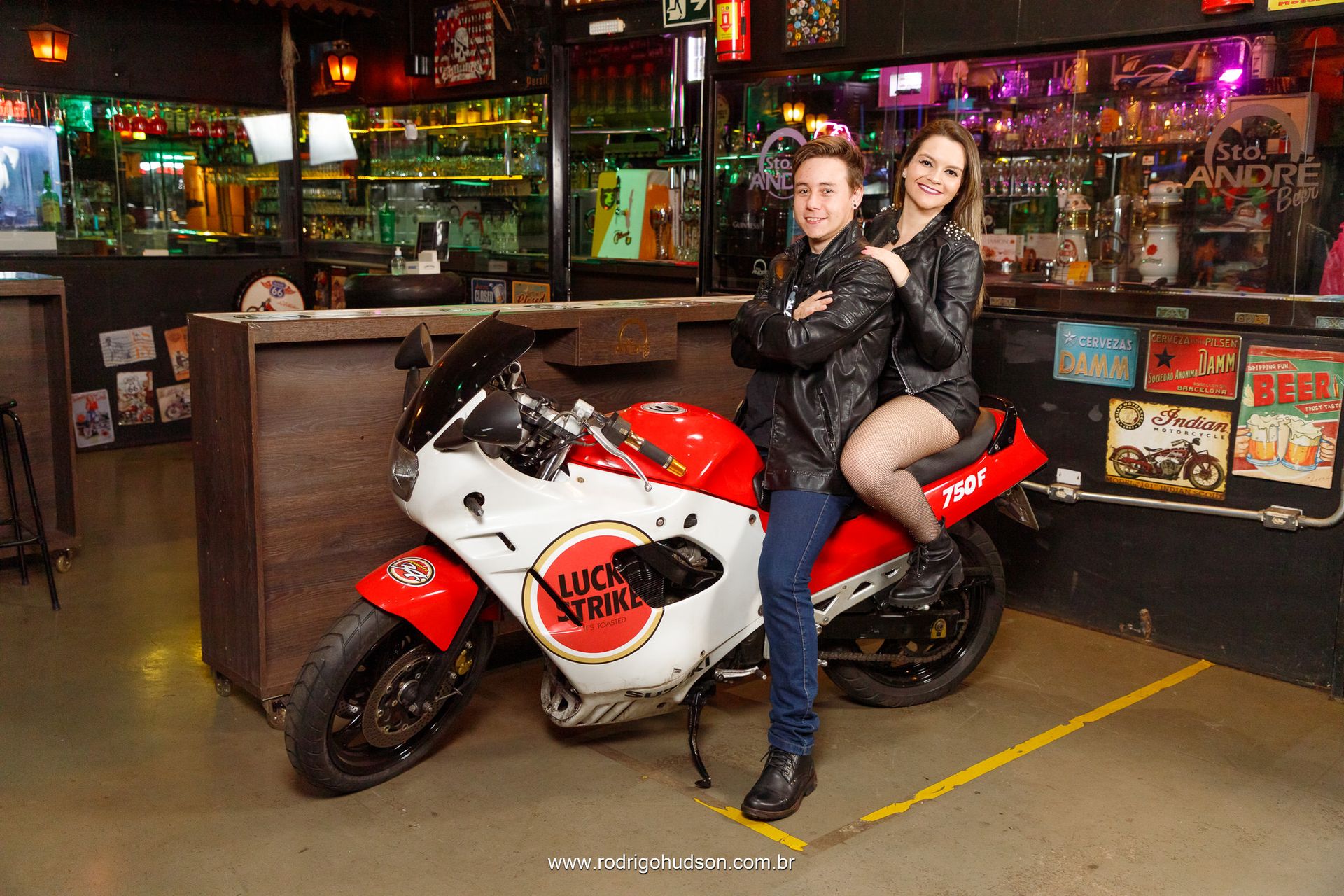 Ensaio Pré Wedding de Letícia e Denis na Unesp e Santo André Store em Jaboticabal - SP - 1 - 1